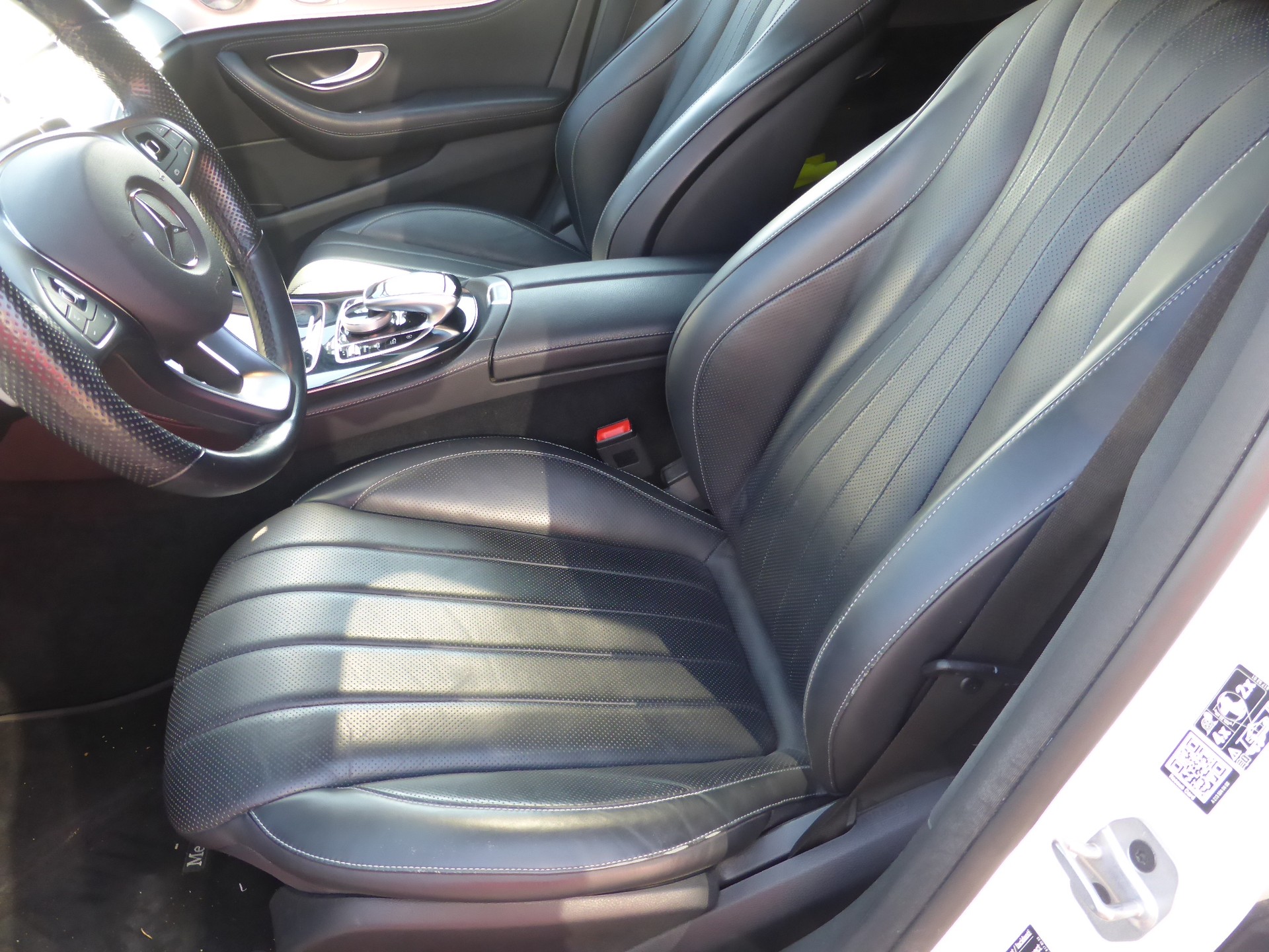MERCEDES-BENZ E 400 Exclusive 4 Matic 9G-Tronic-image-14