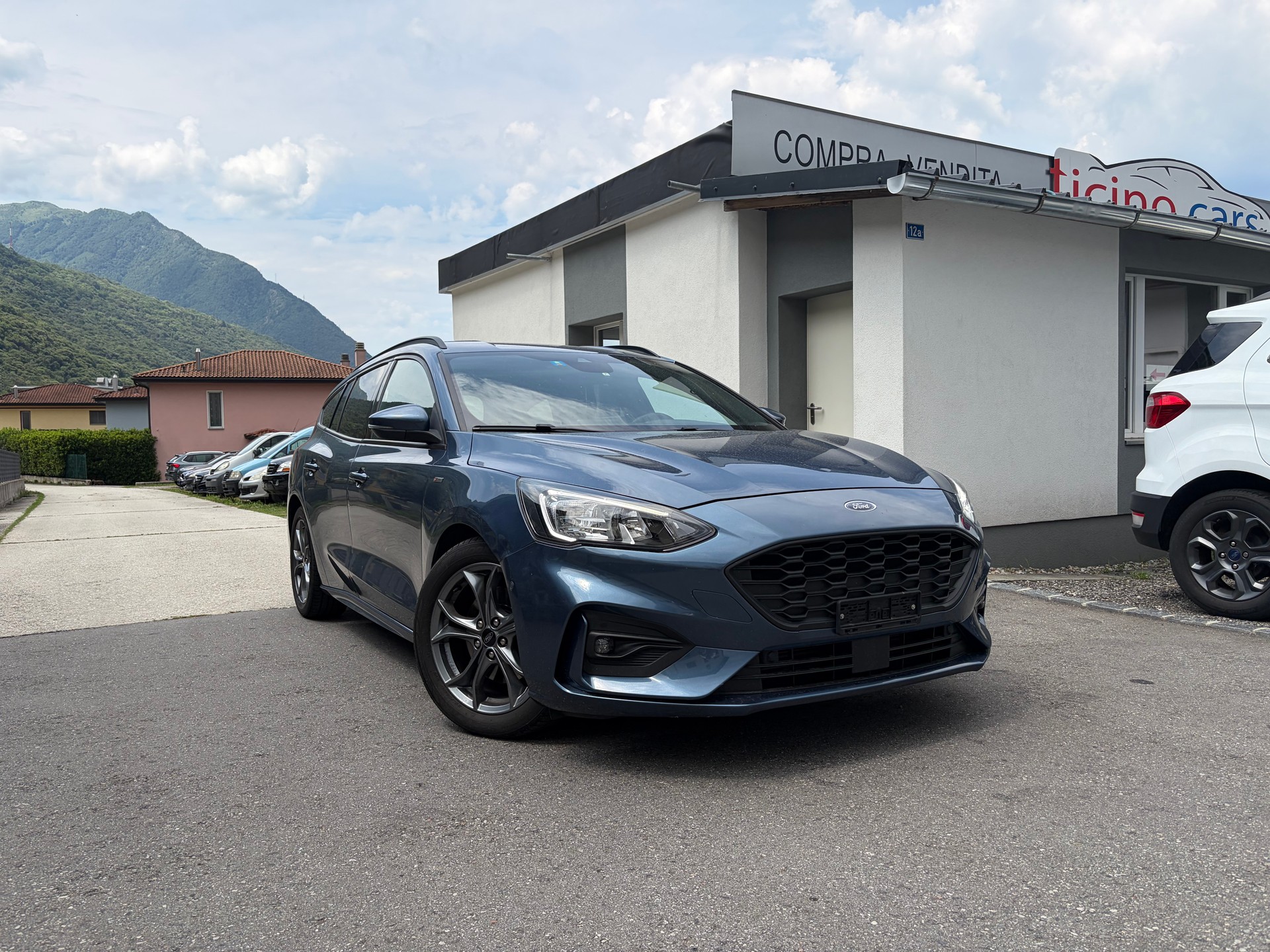 FORD Focus 1.0 SCTi ST Line X Automatic-image-0