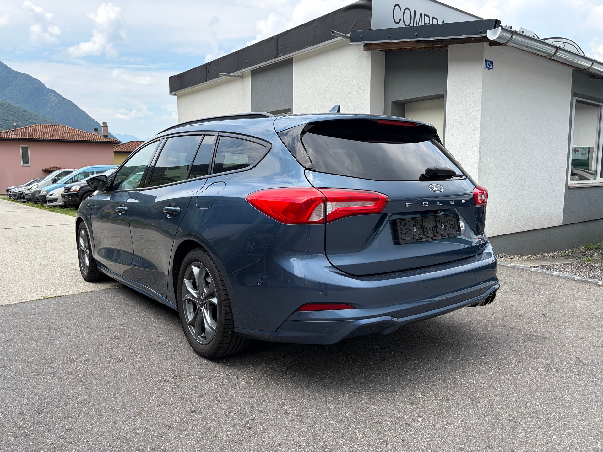FORD Focus 1.0 SCTi ST Line X Automatic-image-4
