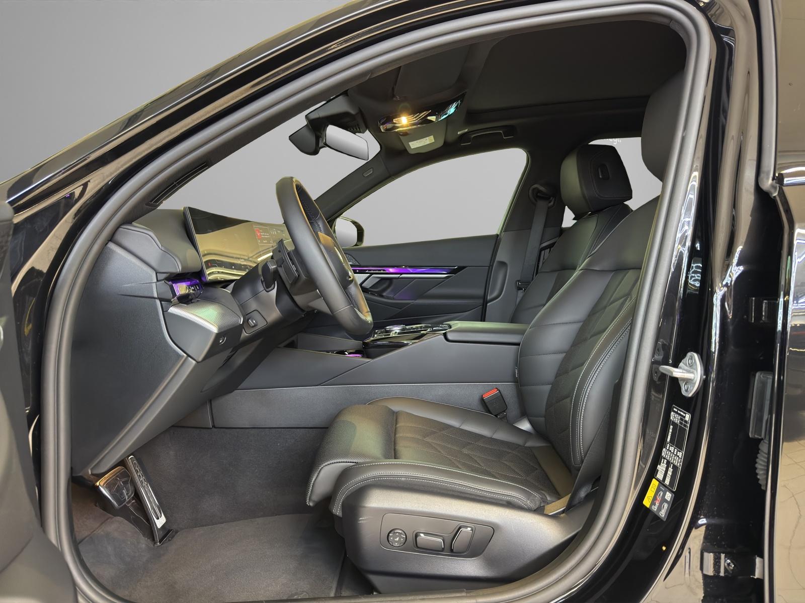 BMW 530e xDrive Touring M-SportPaket-image-11