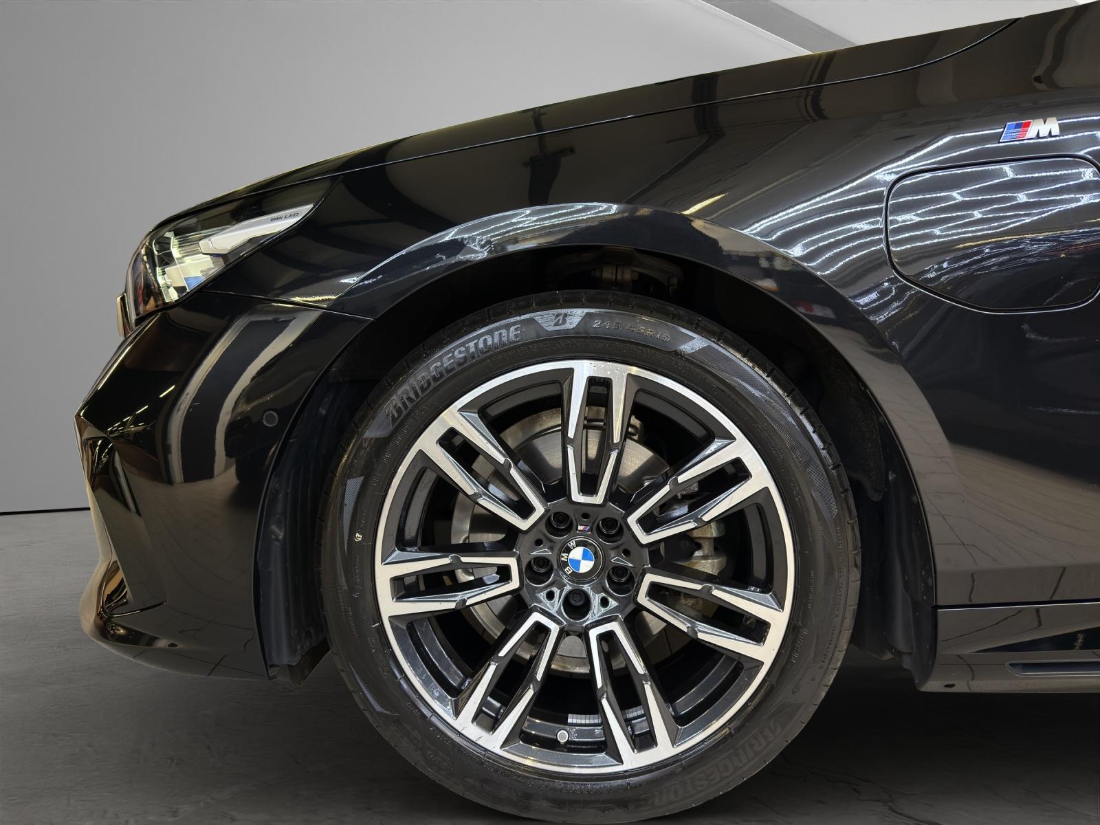 BMW 530e xDrive Touring M-SportPaket-image-22