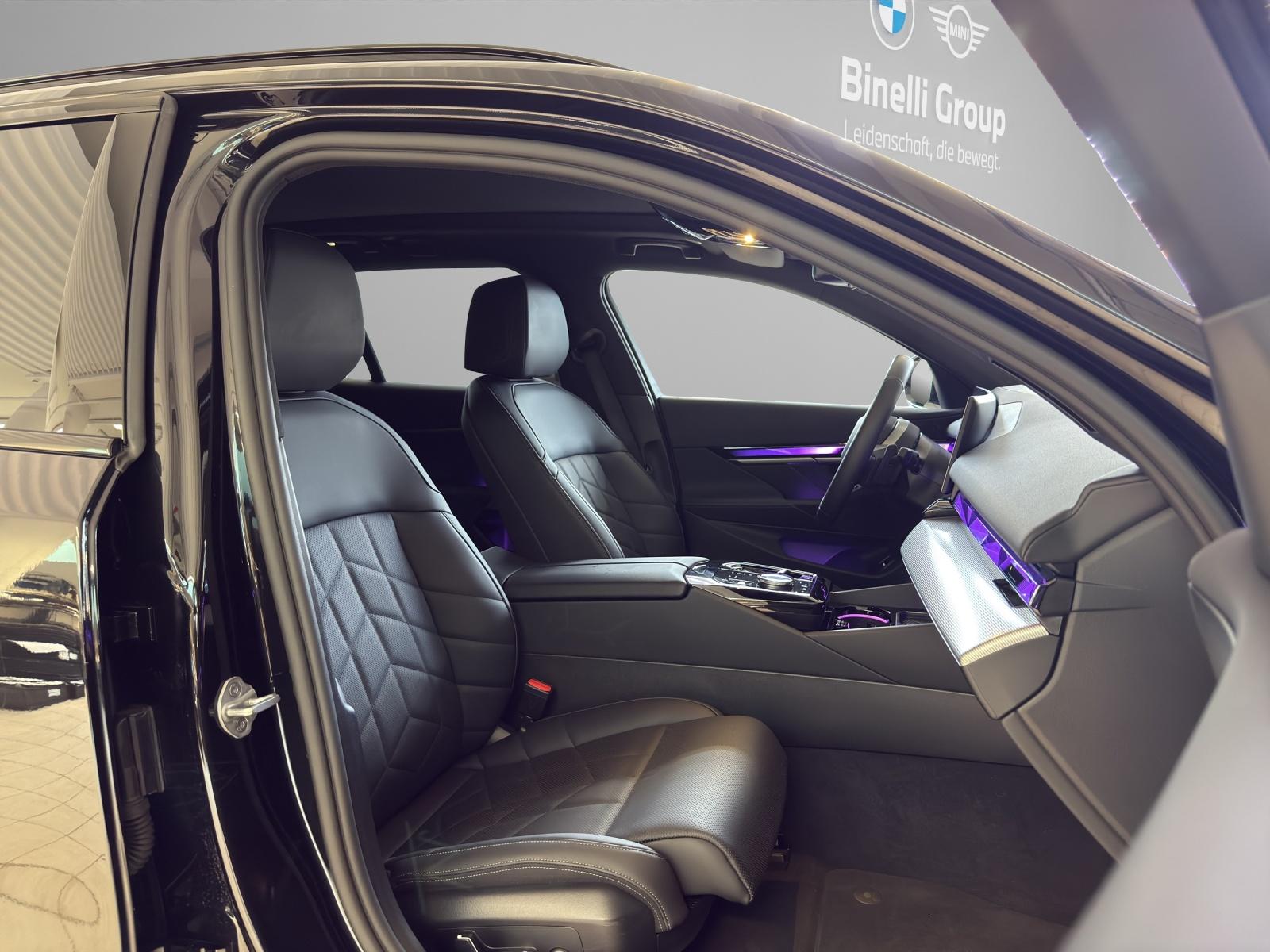 BMW 530e xDrive Touring M-SportPaket-image-18