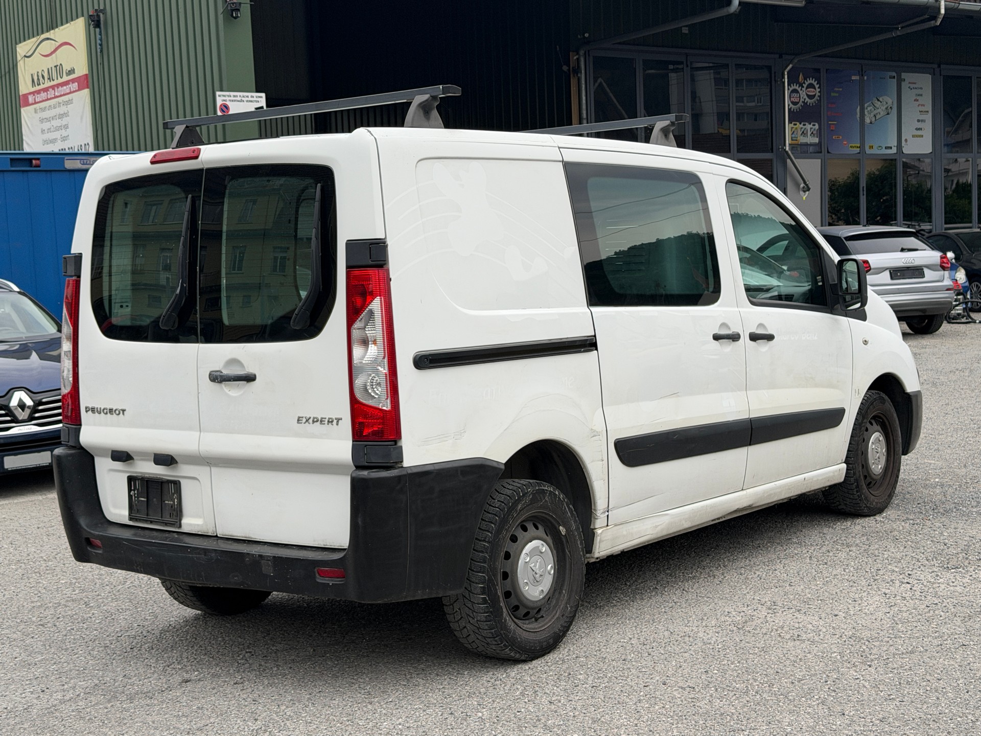 PEUGEOT Expert 1.6 HDi 227 L1H1-image-12