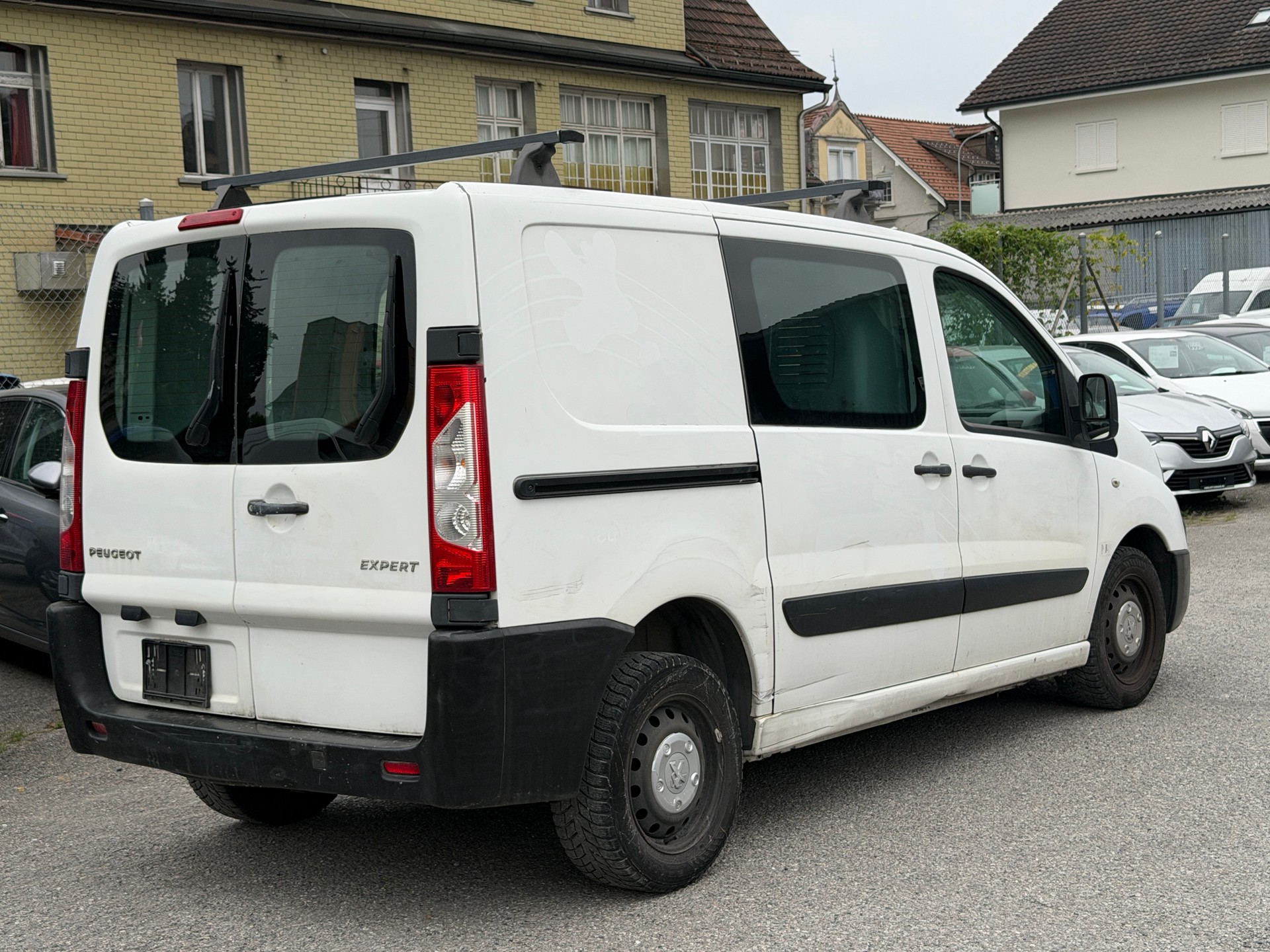 PEUGEOT Expert 1.6 HDi 227 L1H1-image-15