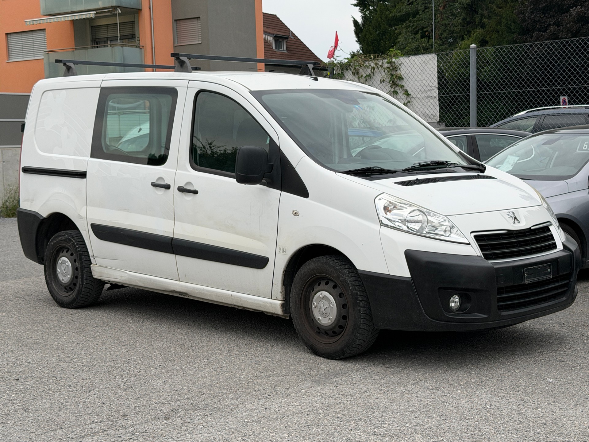 PEUGEOT Expert 1.6 HDi 227 L1H1-image-4