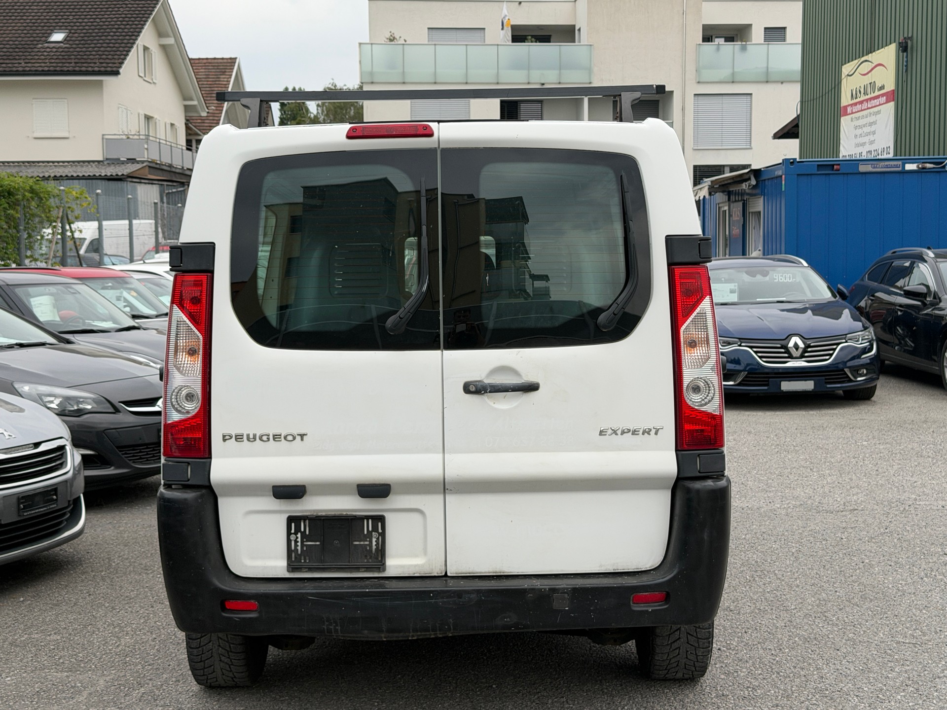 PEUGEOT Expert 1.6 HDi 227 L1H1-image-14