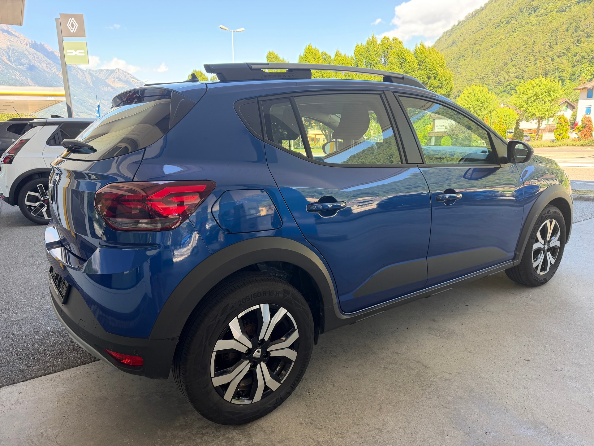 DACIA Sandero Stepway TCe 90 Comfort-image-2