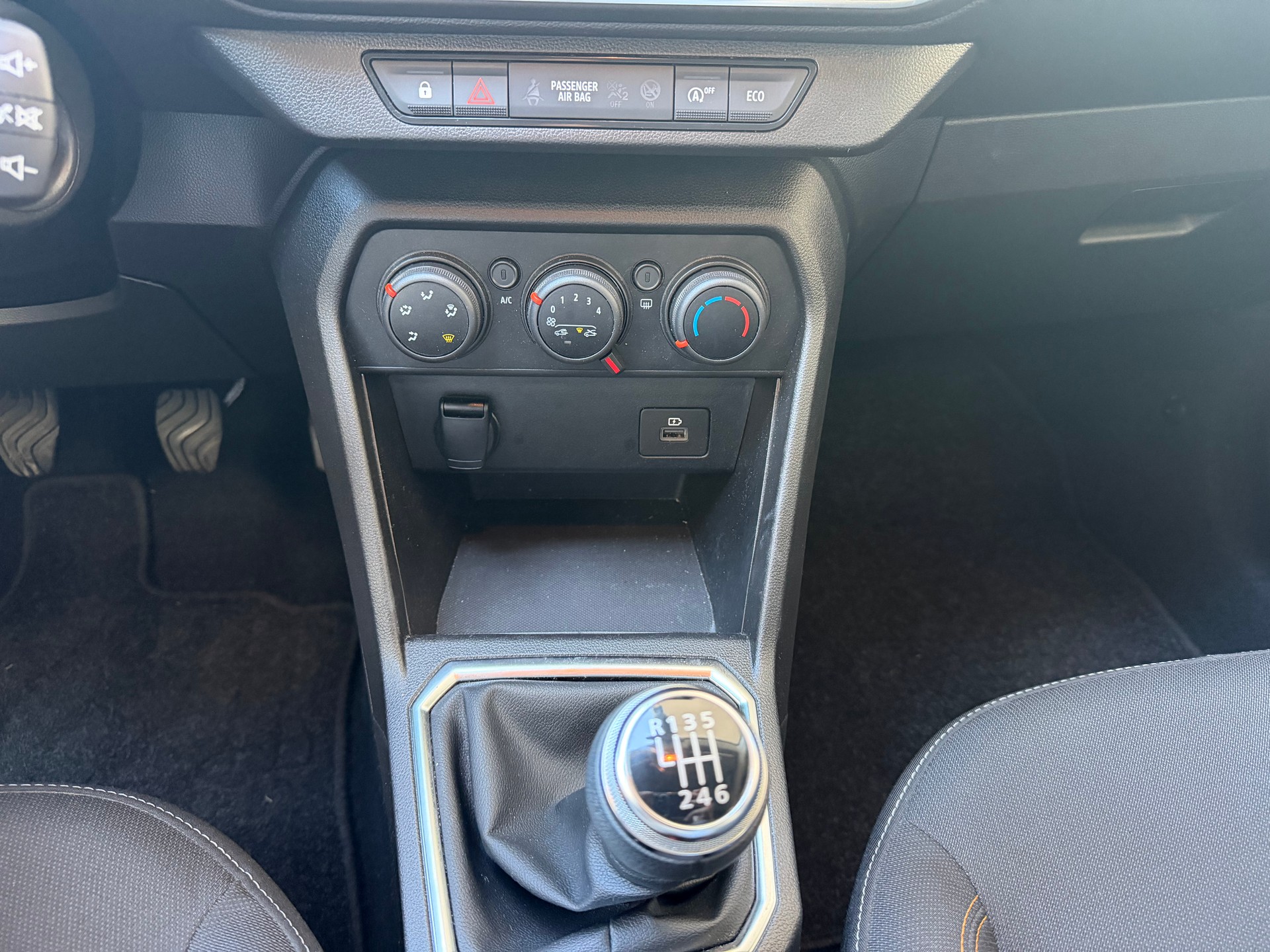 DACIA Sandero Stepway TCe 90 Comfort-image-13