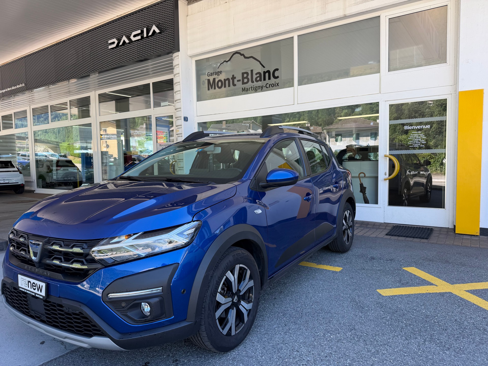 DACIA Sandero Stepway TCe 90 Comfort-image-0
