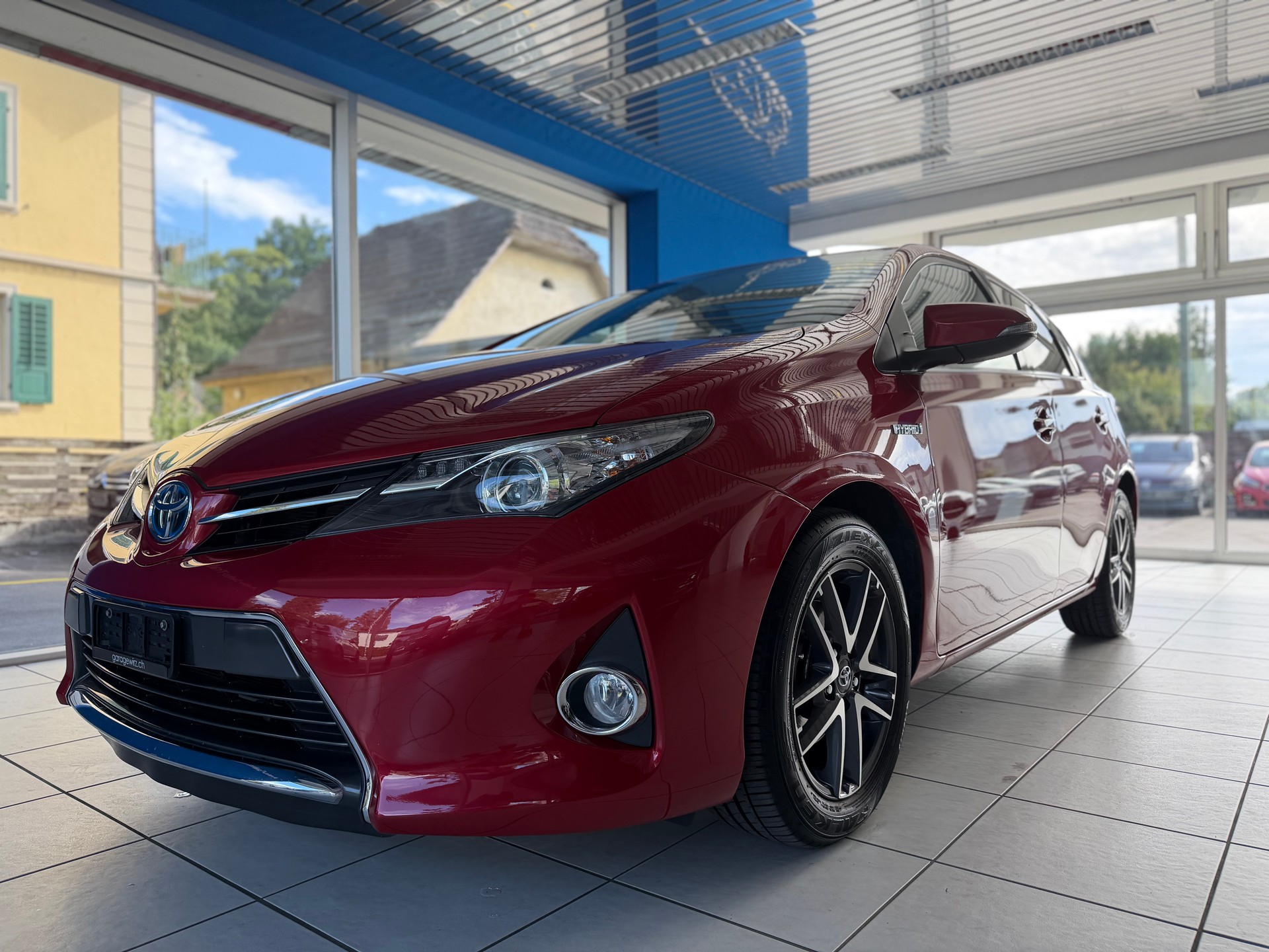 TOYOTA Auris 1.8 16V HSD Linea Sol-image-1