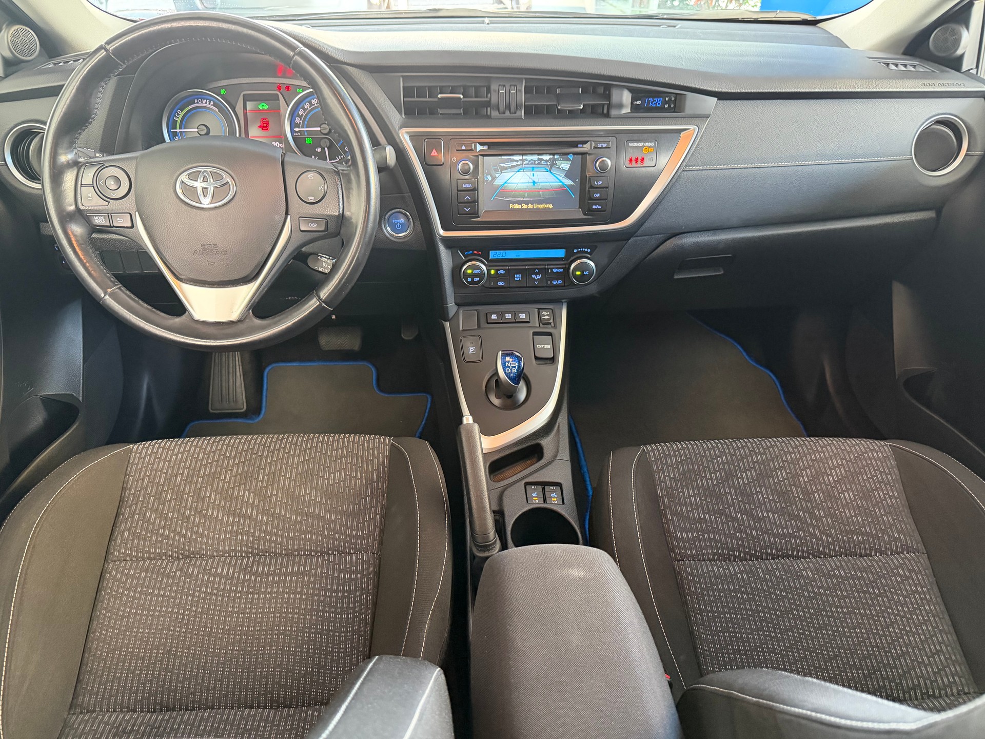 TOYOTA Auris 1.8 16V HSD Linea Sol-image-10