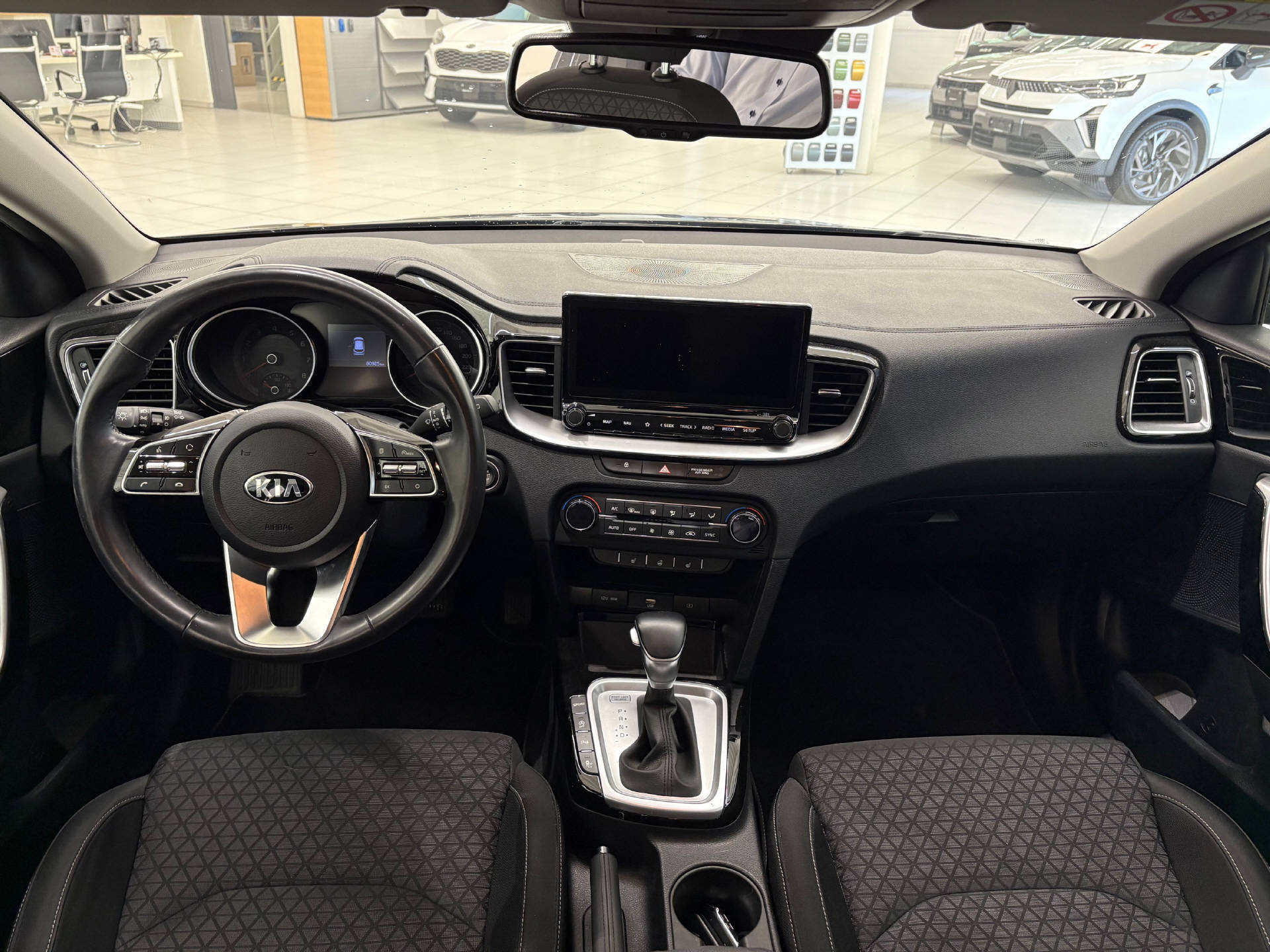 KIA Ceed 1.5 T-GDi Power-image-9