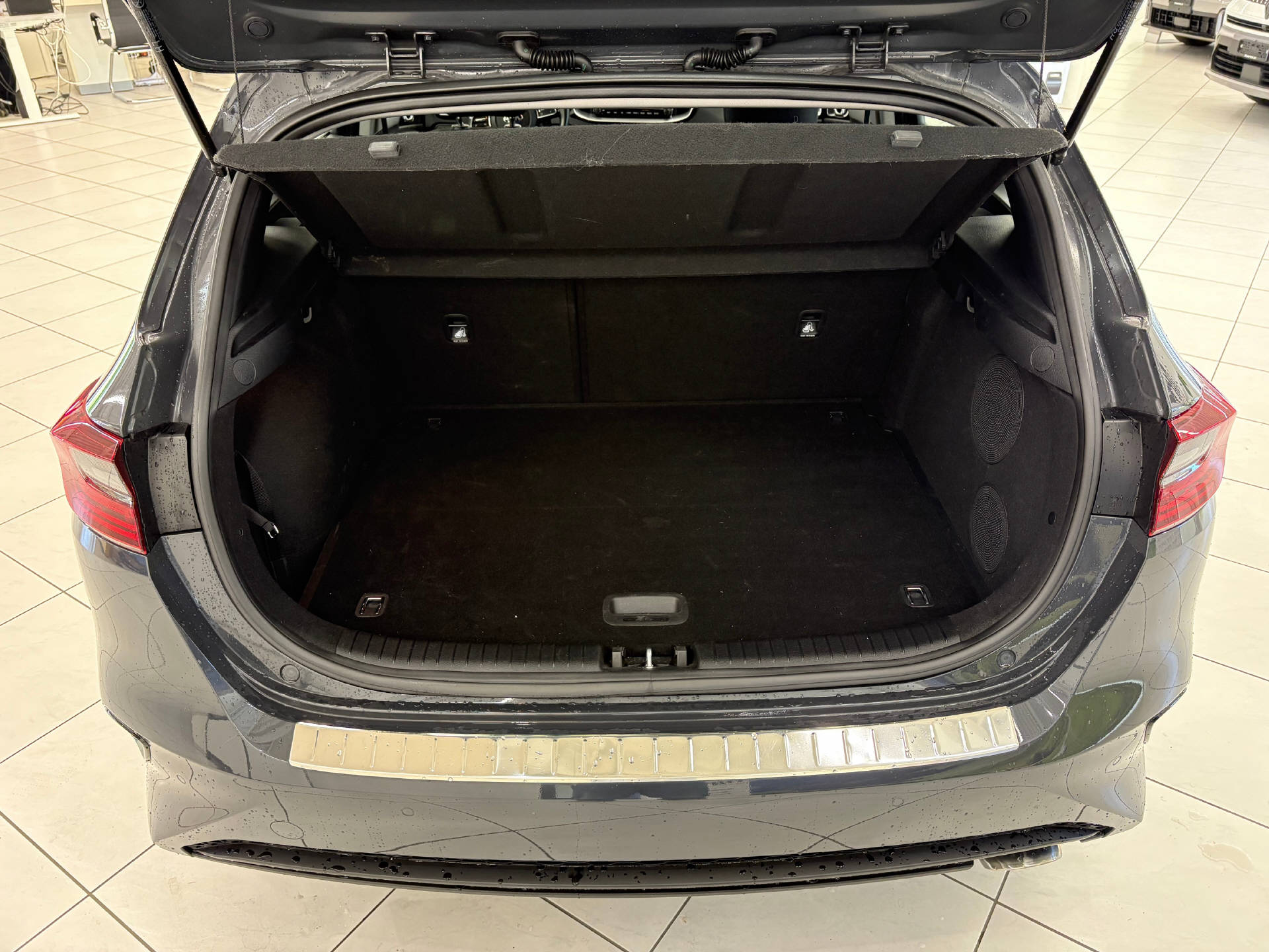 KIA Ceed 1.5 T-GDi Power-image-11