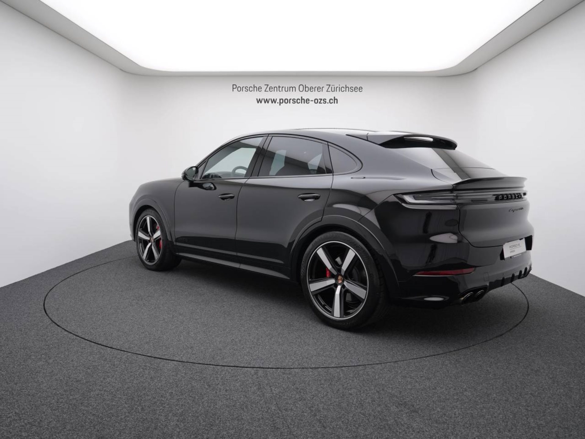 PORSCHE Cayenne GTS Coupé-showroom-element-2