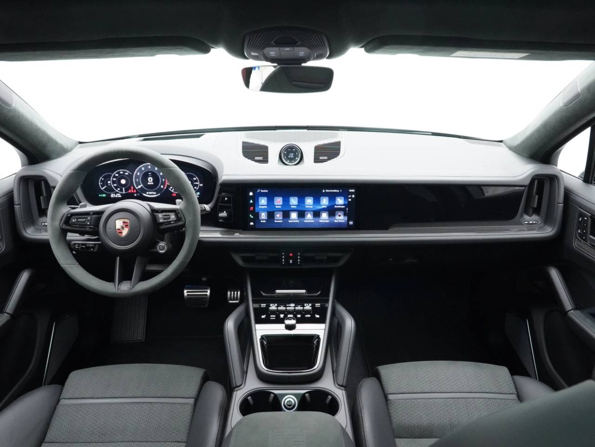 PORSCHE Cayenne GTS Coupé-image-14