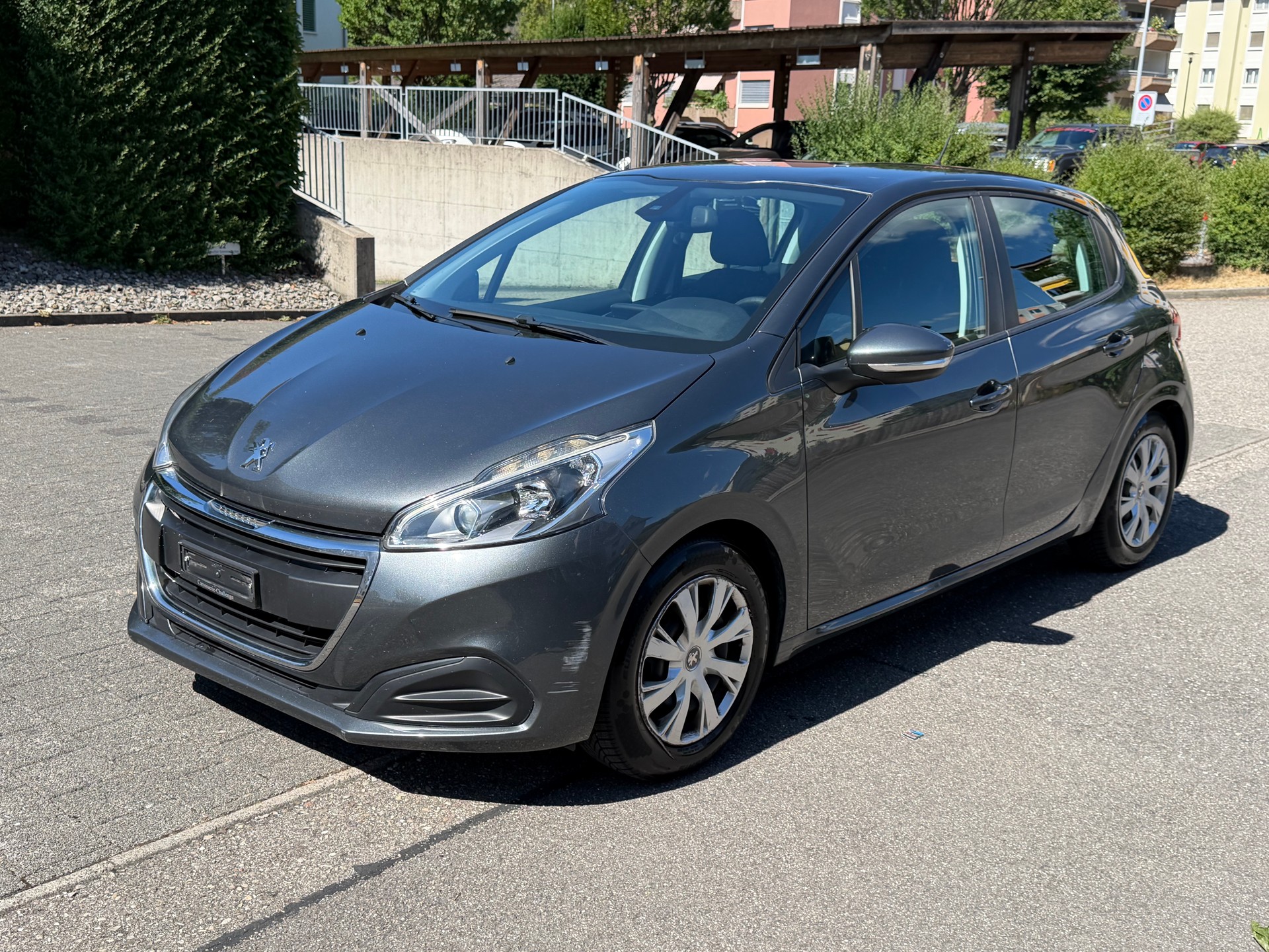 PEUGEOT 208 1.2 e-VTI Style EGS5-image-0