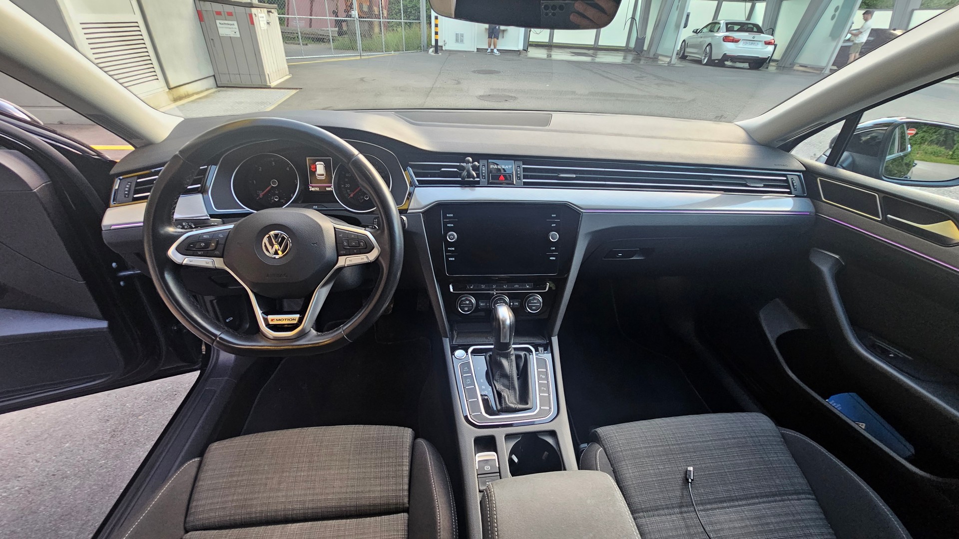 VW 2.0 TDI 190 Business DSG 4m-image-5