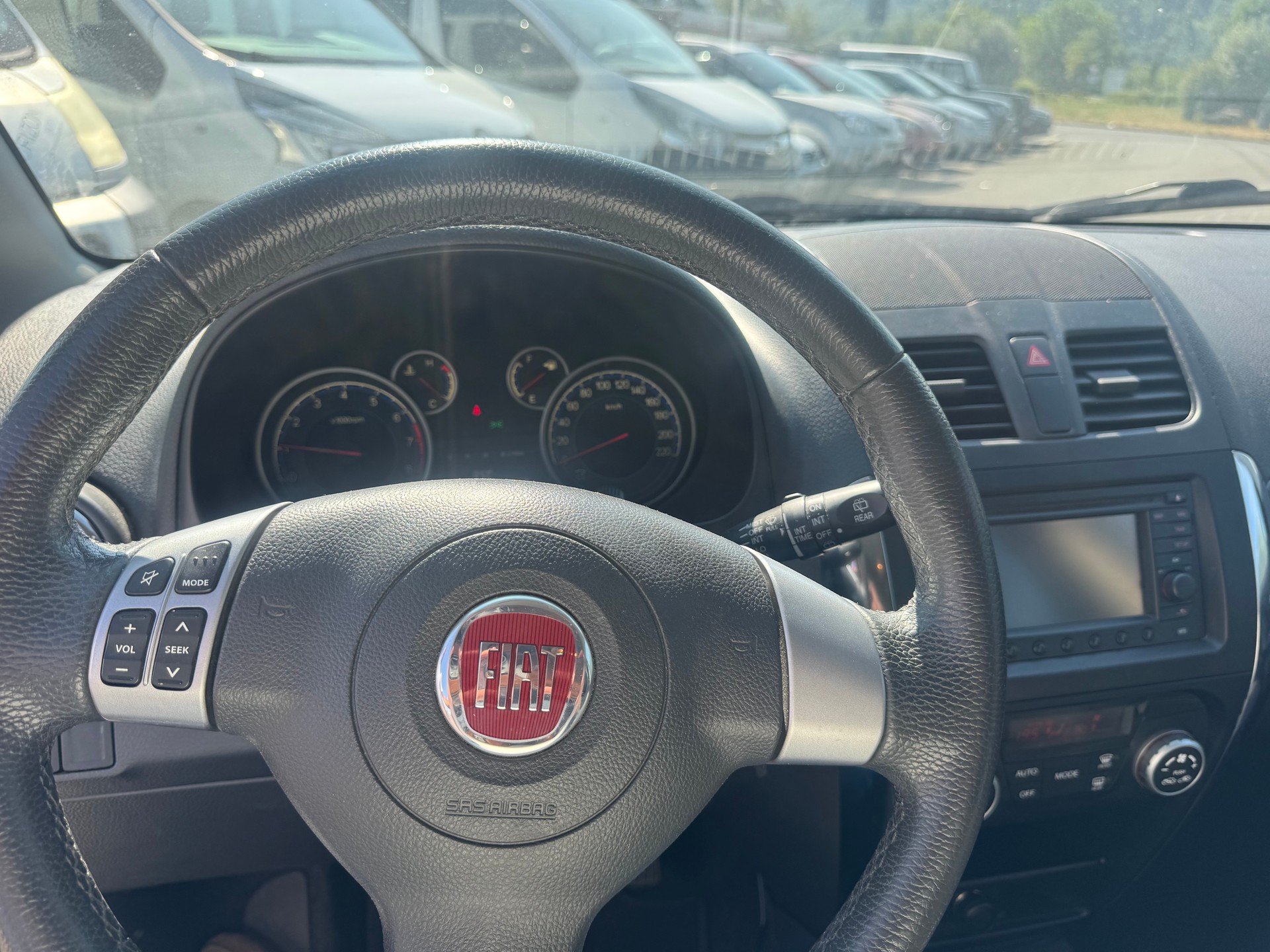 FIAT Sedici 1.6 4WD Cross-image-13