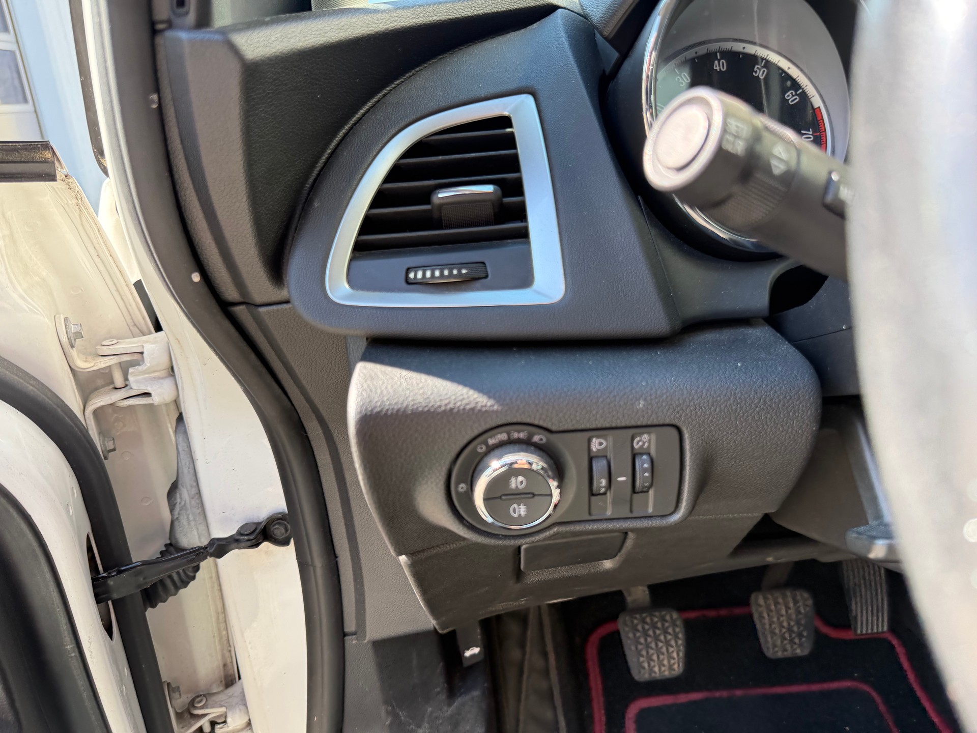 OPEL Astra SportsTourer 1.6i 16V Turbo Enjoy-image-19