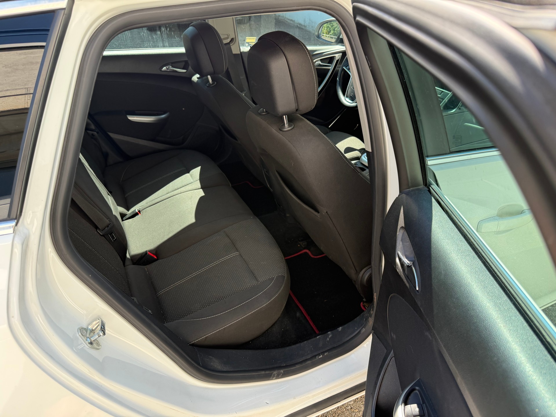 OPEL Astra SportsTourer 1.6i 16V Turbo Enjoy-image-21