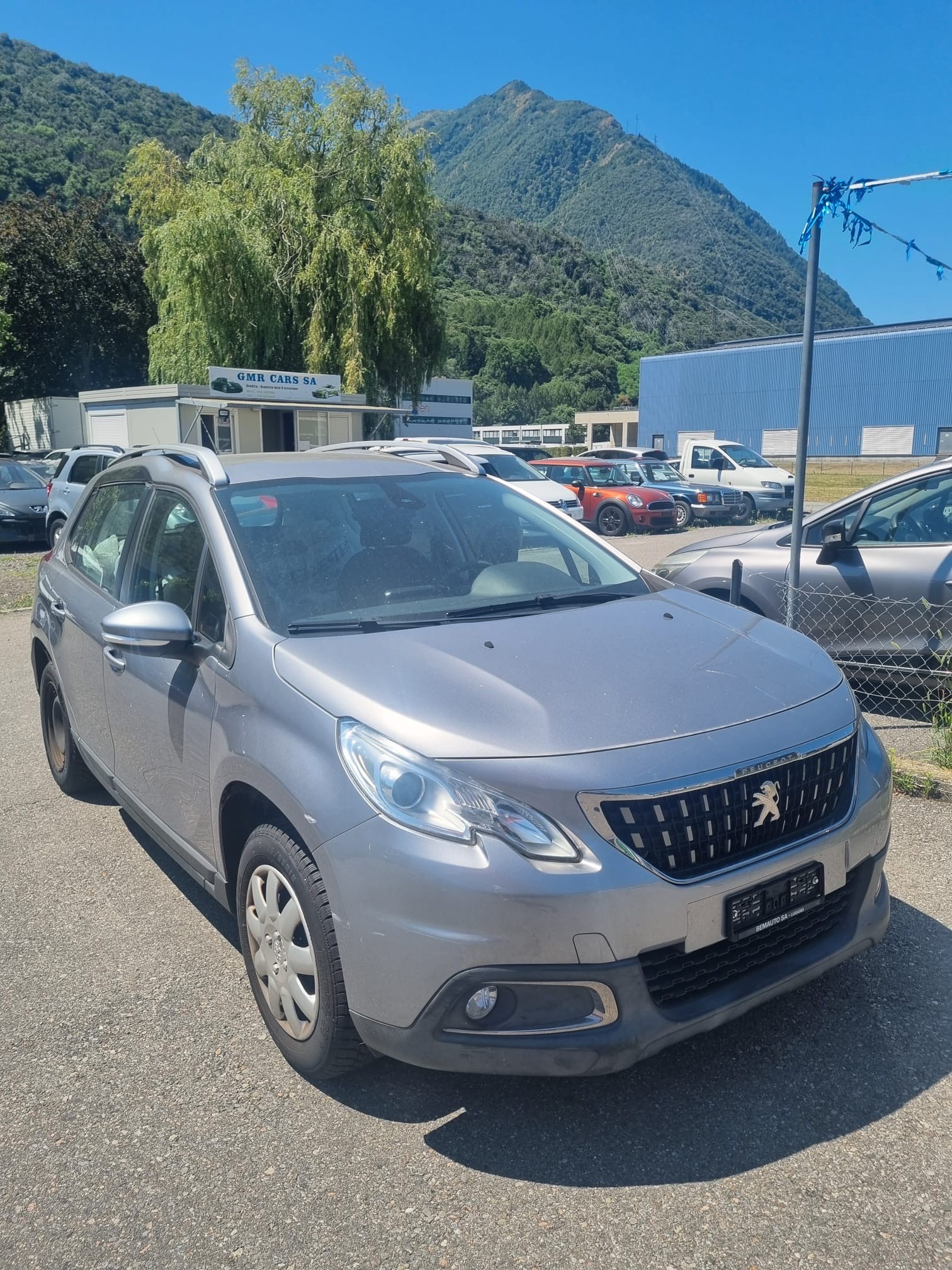 PEUGEOT 2008 1.2 PureTech Active-image-1