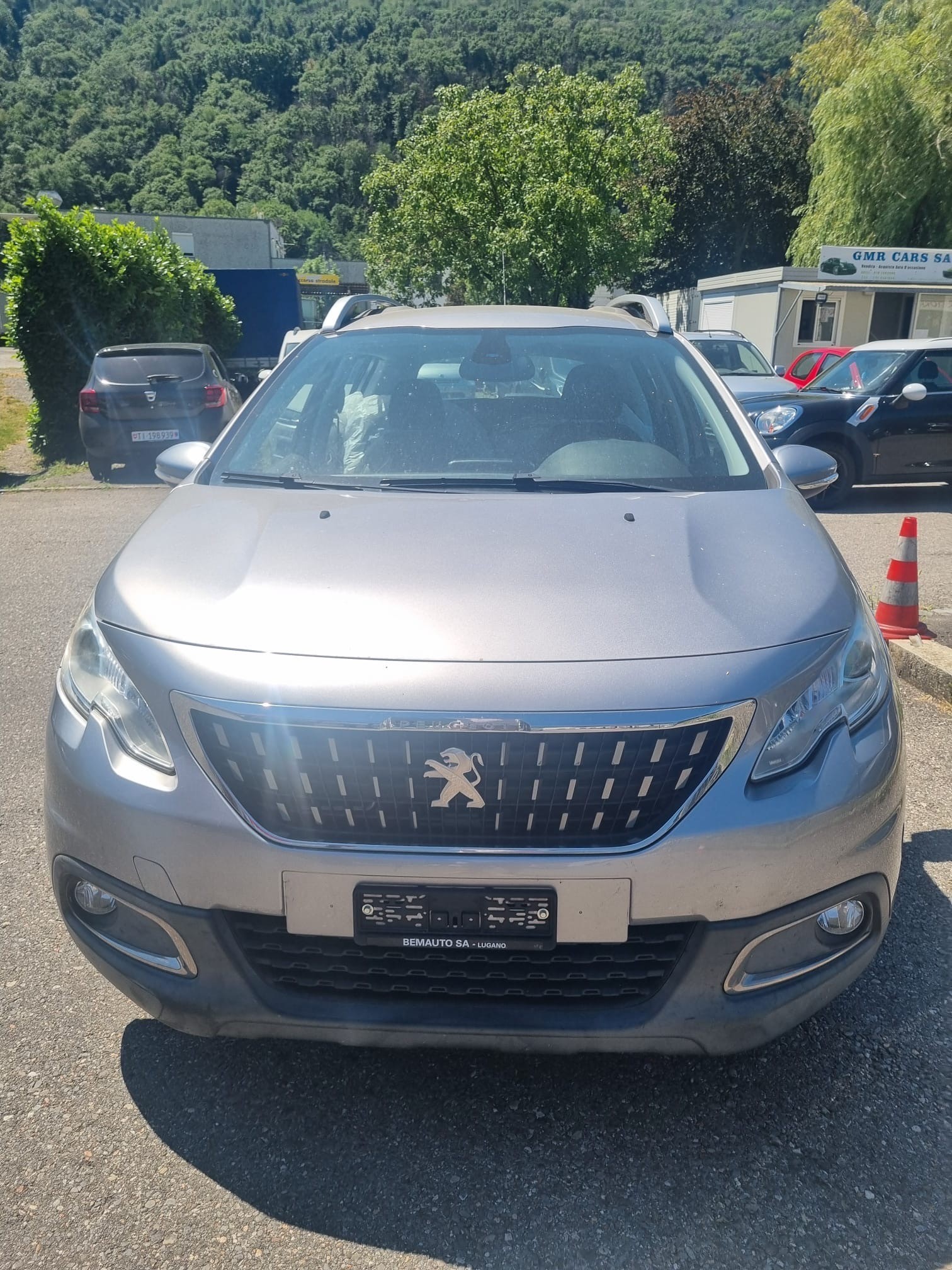 PEUGEOT 2008 1.2 PureTech Active-image-0