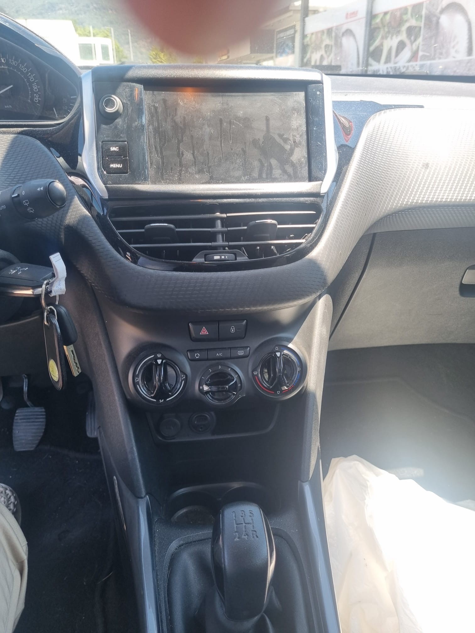 PEUGEOT 2008 1.2 PureTech Active-image-7