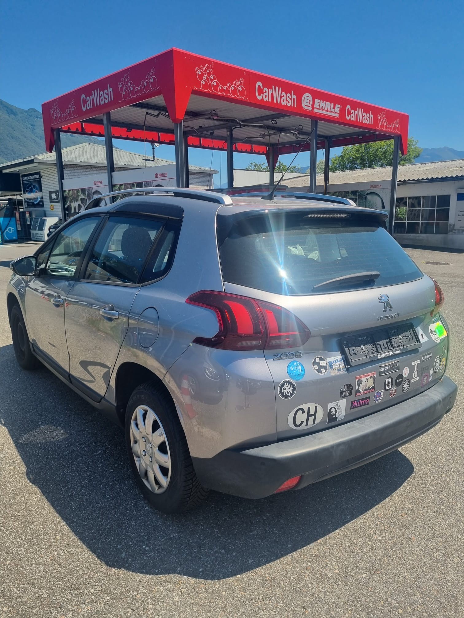 PEUGEOT 2008 1.2 PureTech Active-image-5