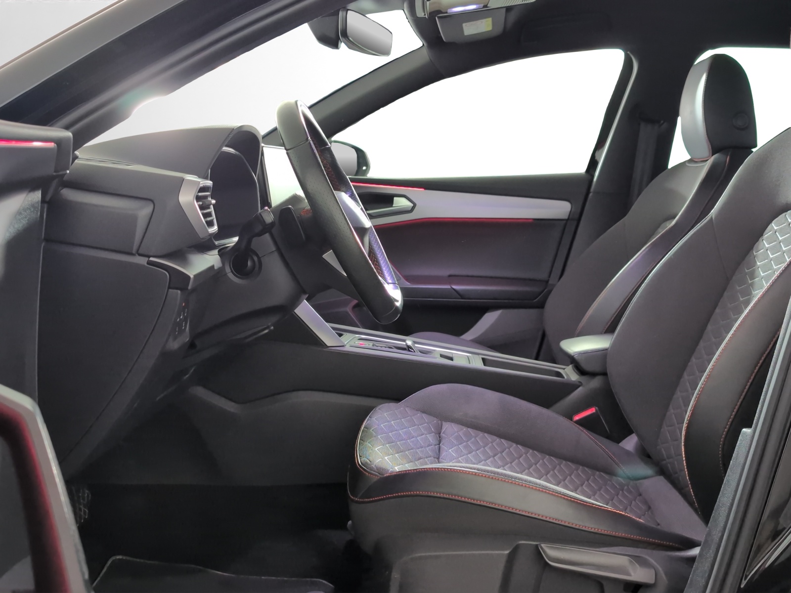 SEAT Leon 1.5 eTSI mHEV DSG Hola FR-image-5