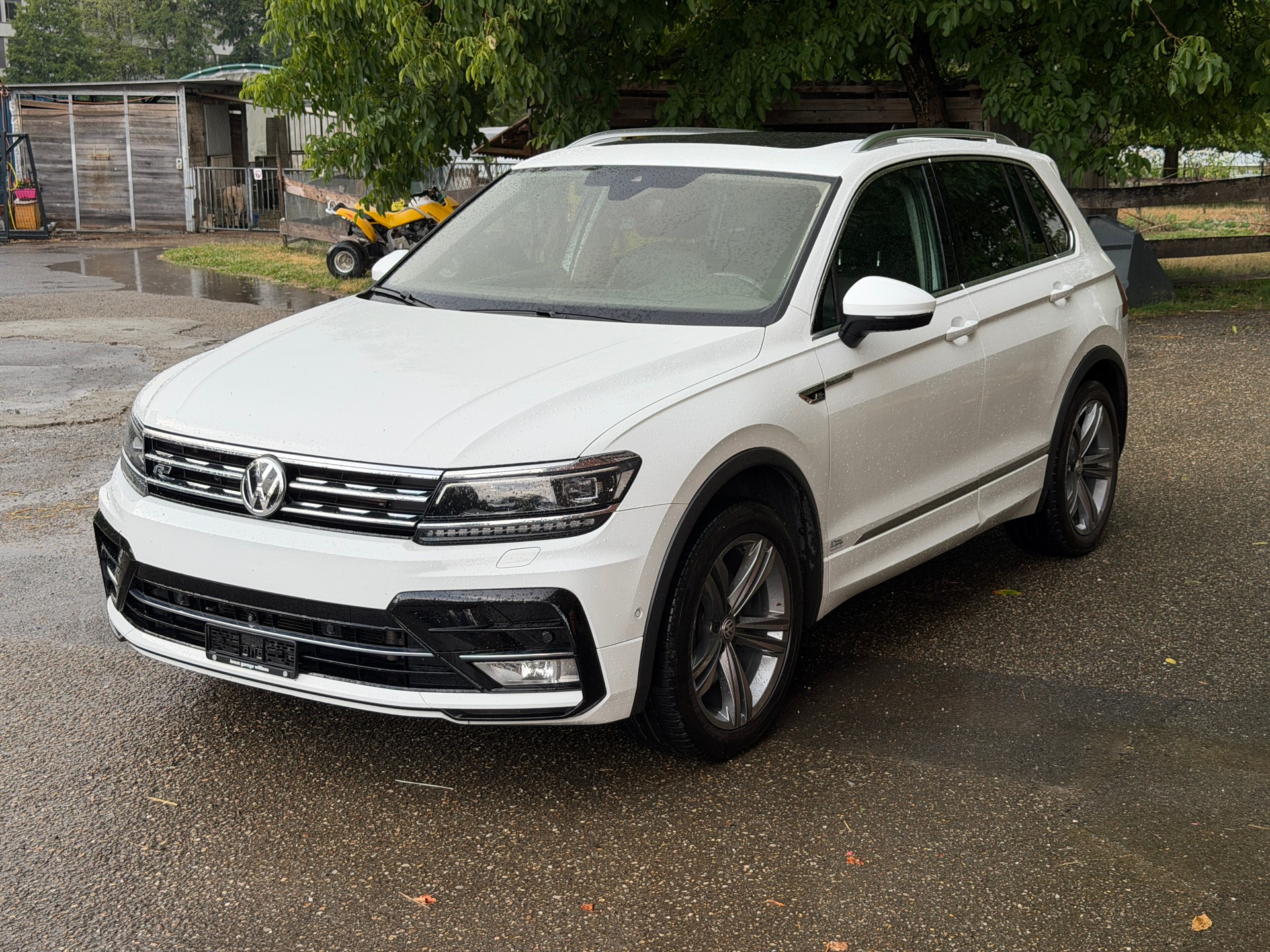 VW Tiguan 2.0TSI Highline 4Motion DSG R line-image-1