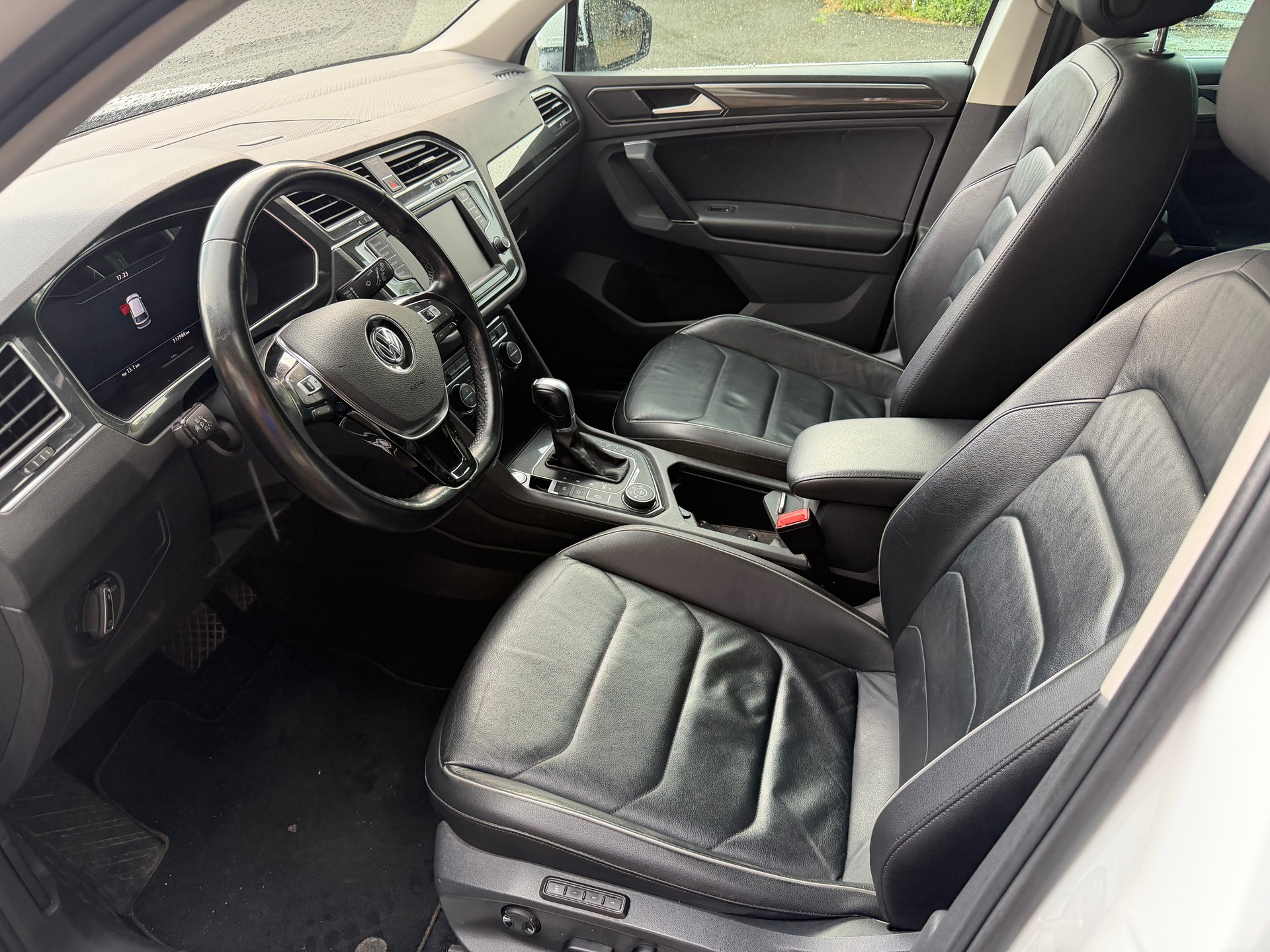 VW Tiguan 2.0TSI Highline 4Motion DSG R line-image-6