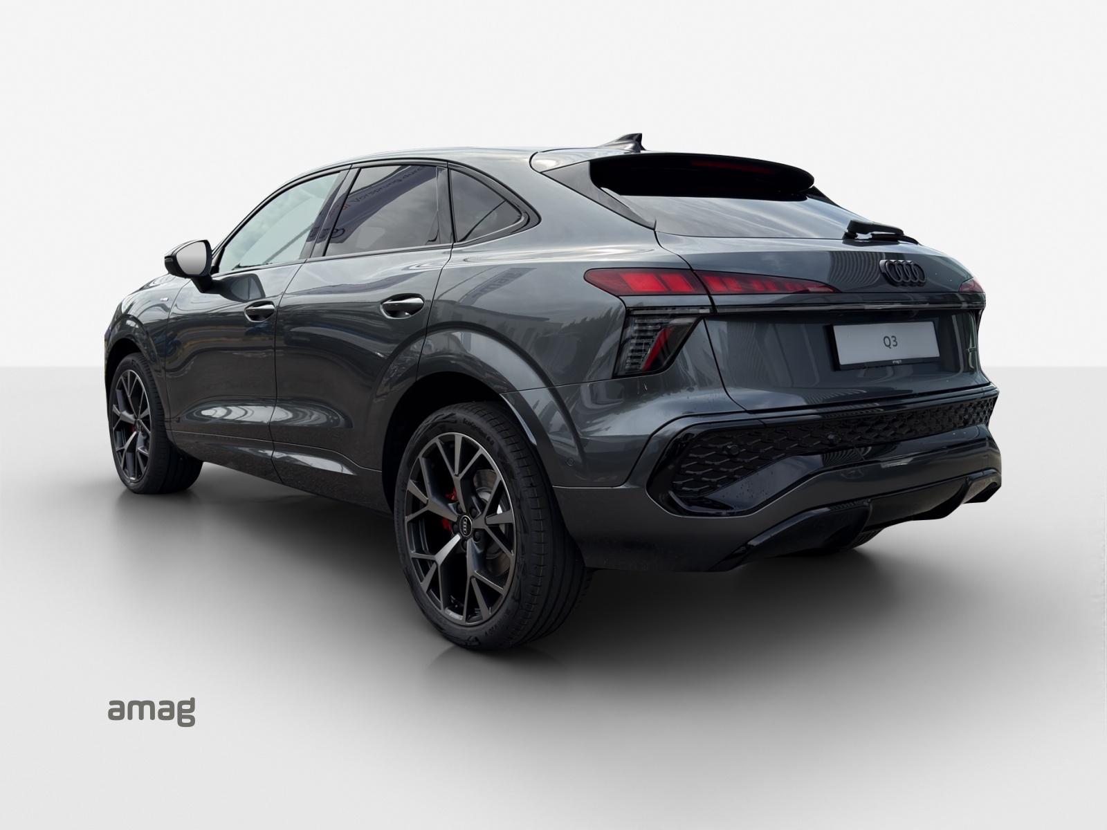 AUDI Q3 Sportback TFSI quattro 195 kW S tronic-image-2