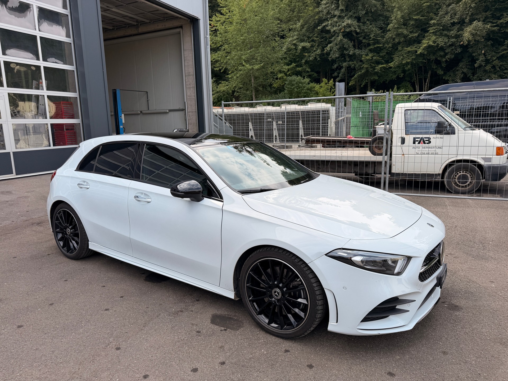 MERCEDES-BENZ A 250 4Matic AMG Line 4Matic 7G-DCT-image-2