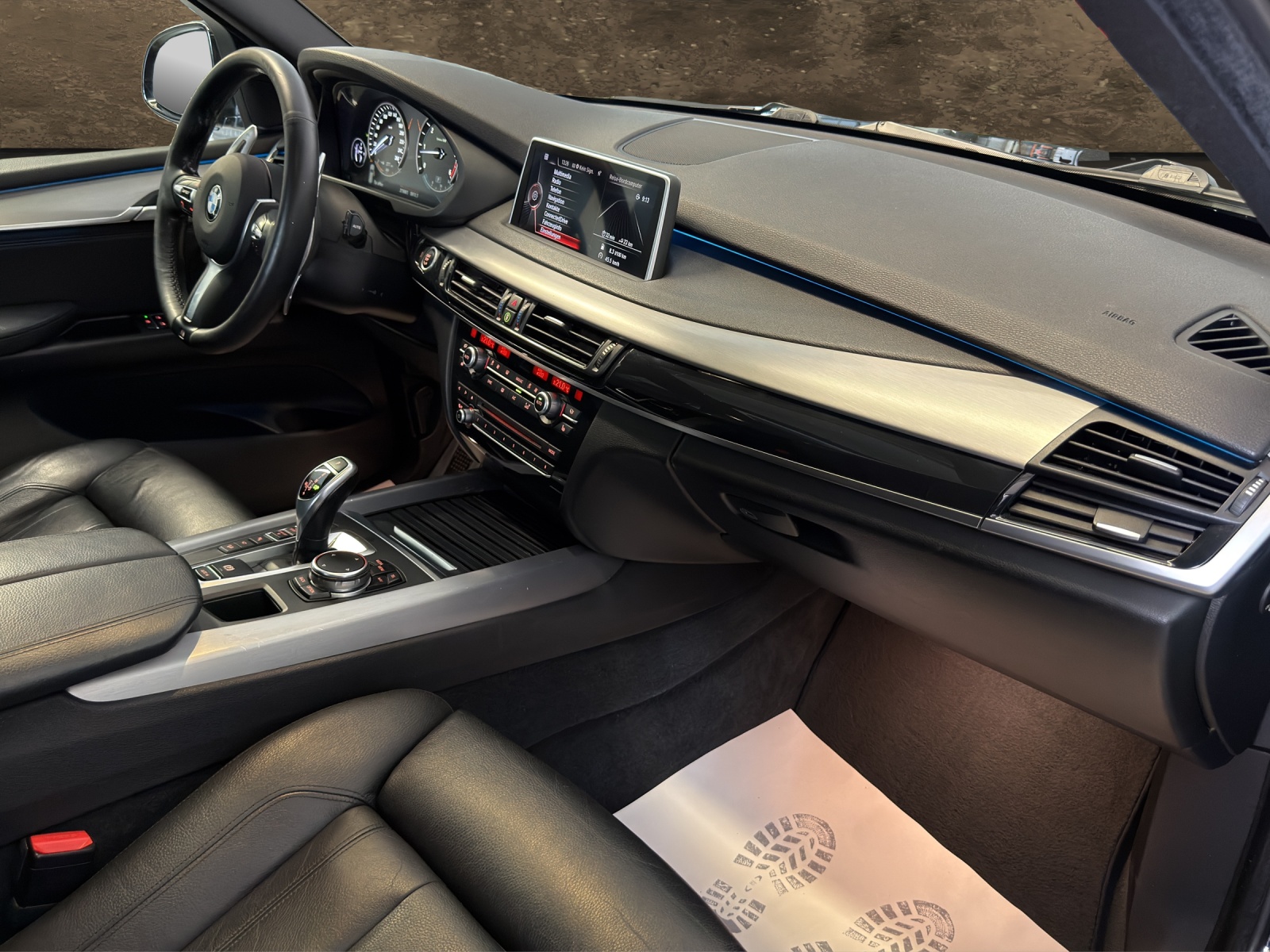 BMW X5 xDrive 30d Steptronic-image-12
