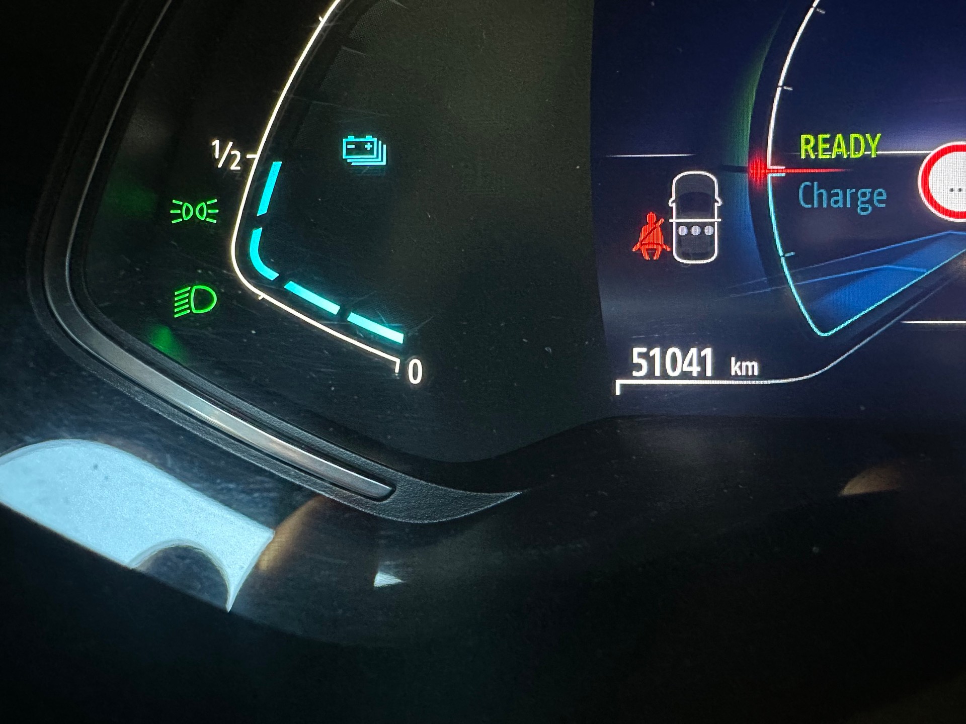 RENAULT Clio 1.6 E-Tech Intens-image-9