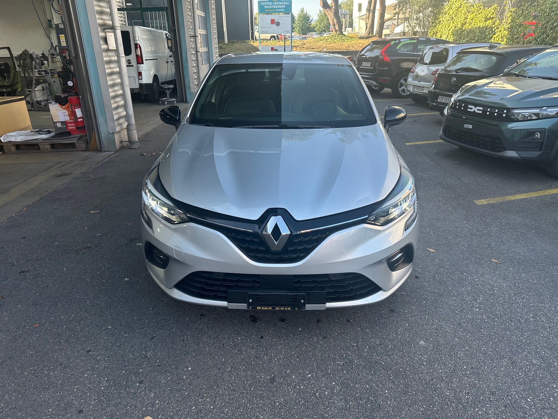 RENAULT Clio 1.6 E-Tech Intens-image-0