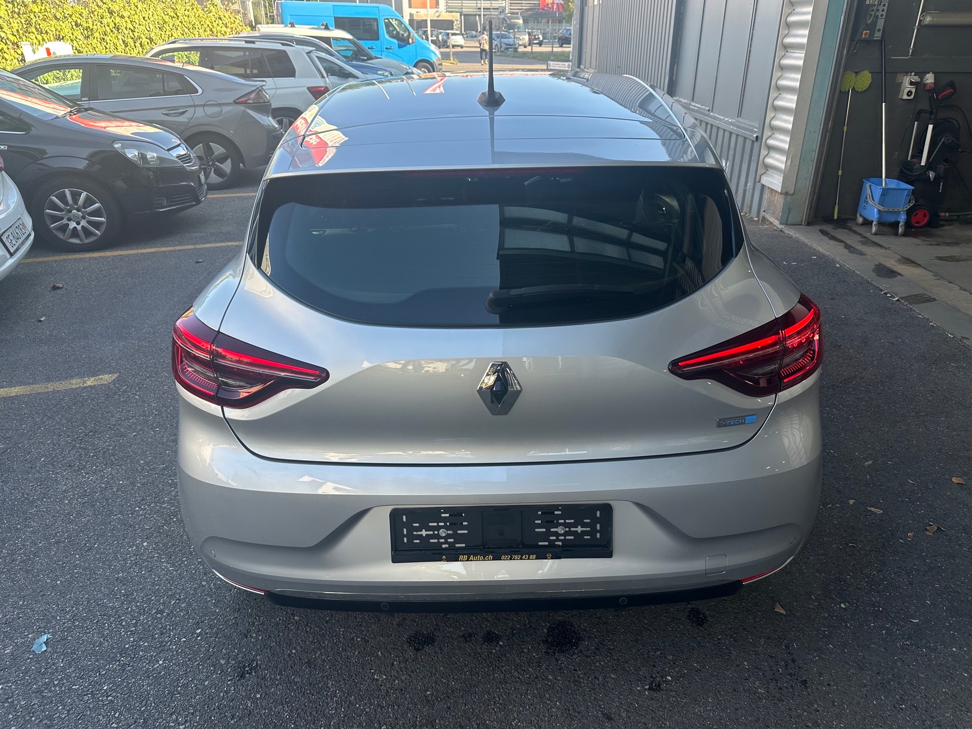RENAULT Clio 1.6 E-Tech Intens-image-3