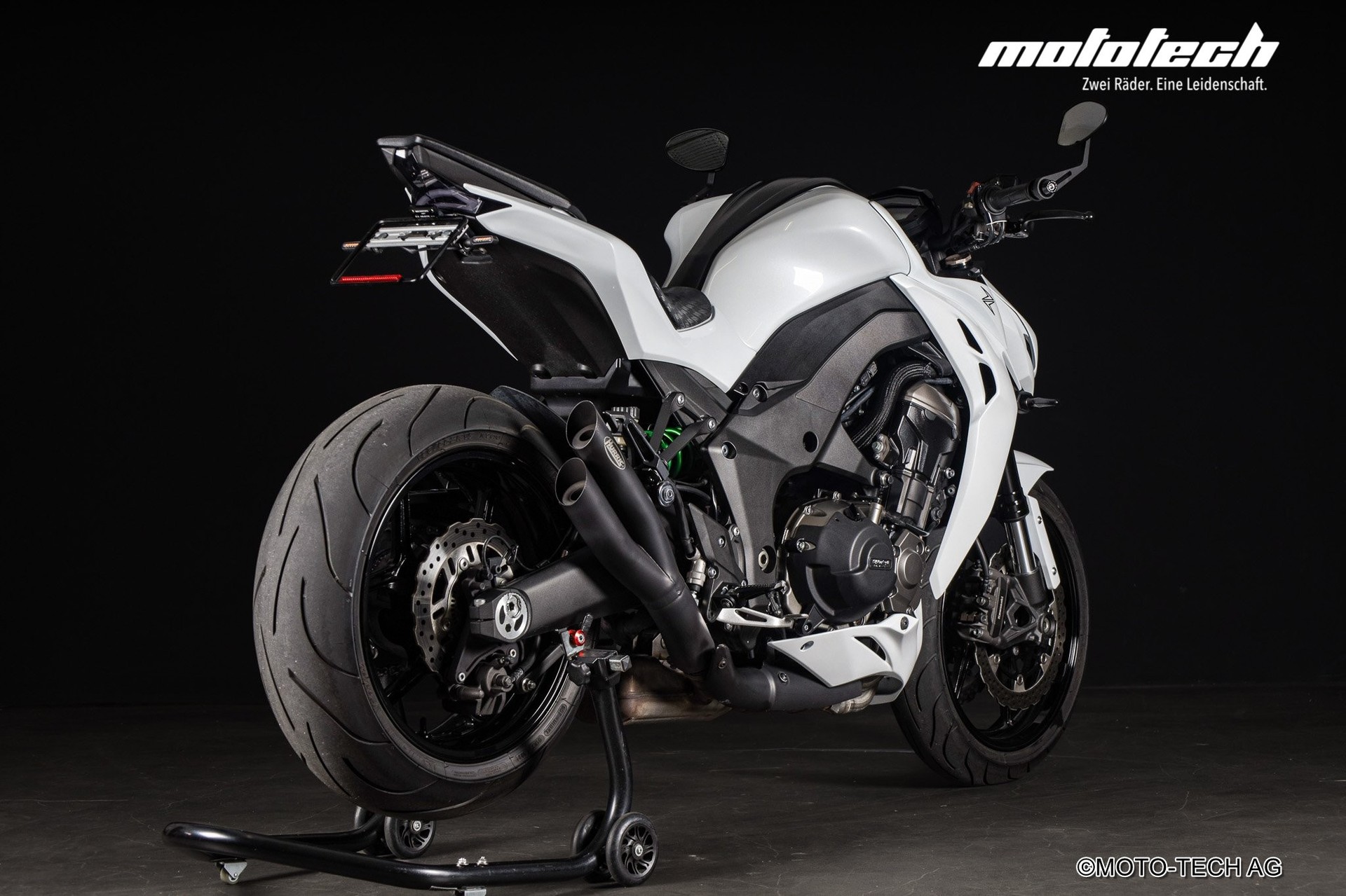 KAWASAKI Z 1000 ABS HURRIC-showroom-element-2
