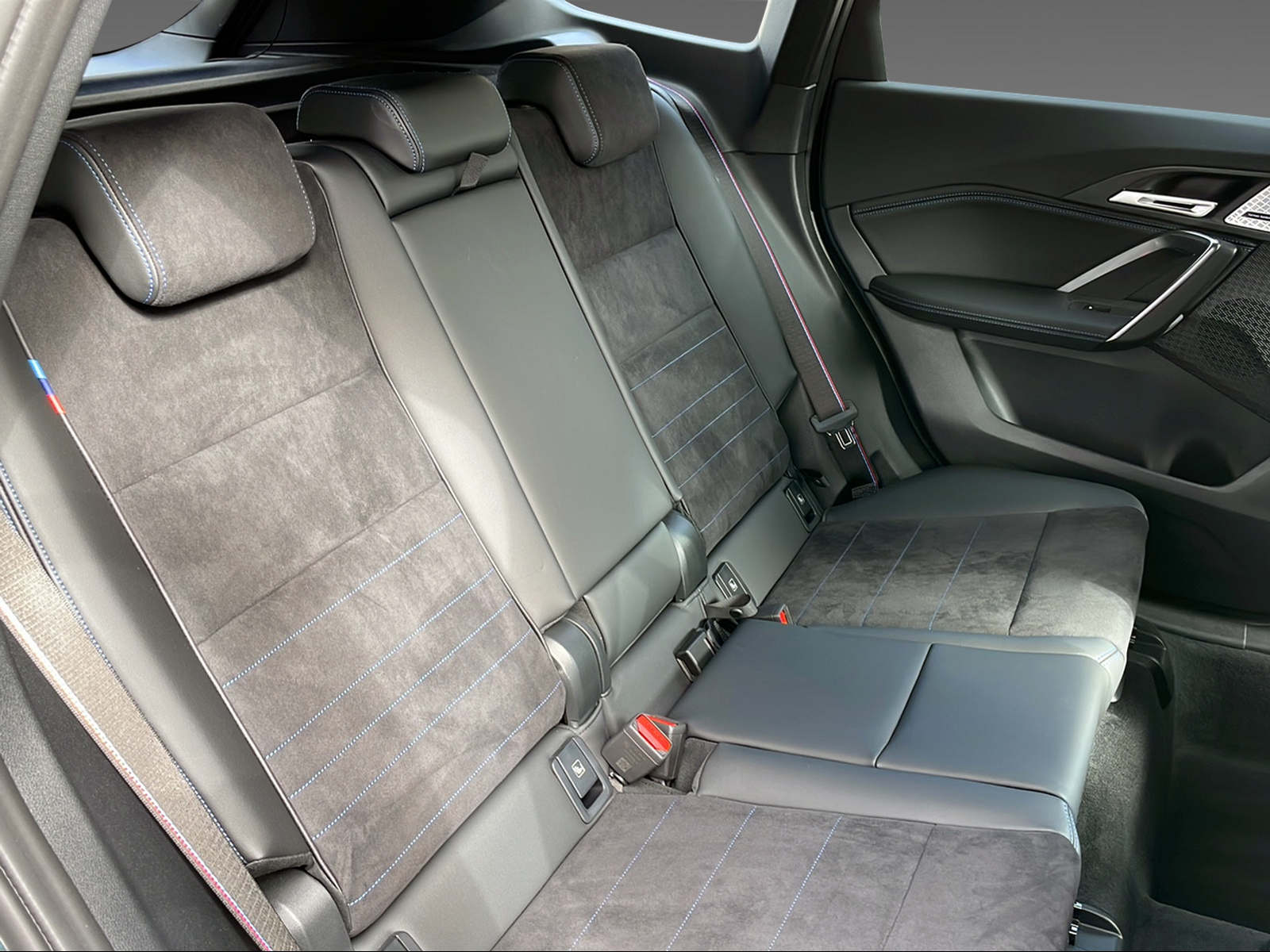 BMW X1 xDrive M35i M Sport Pro-image-7
