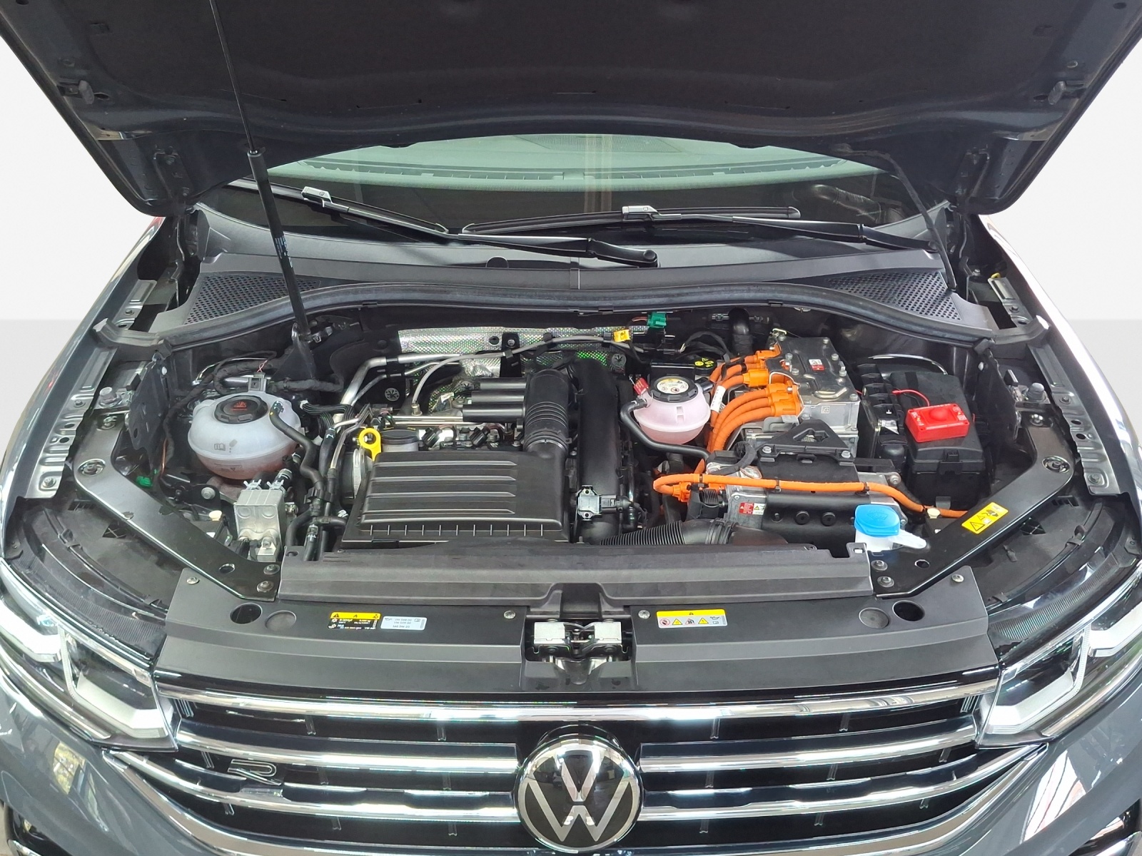 VW Tiguan 1.4TSI PHEV R-Line DSG-image-16