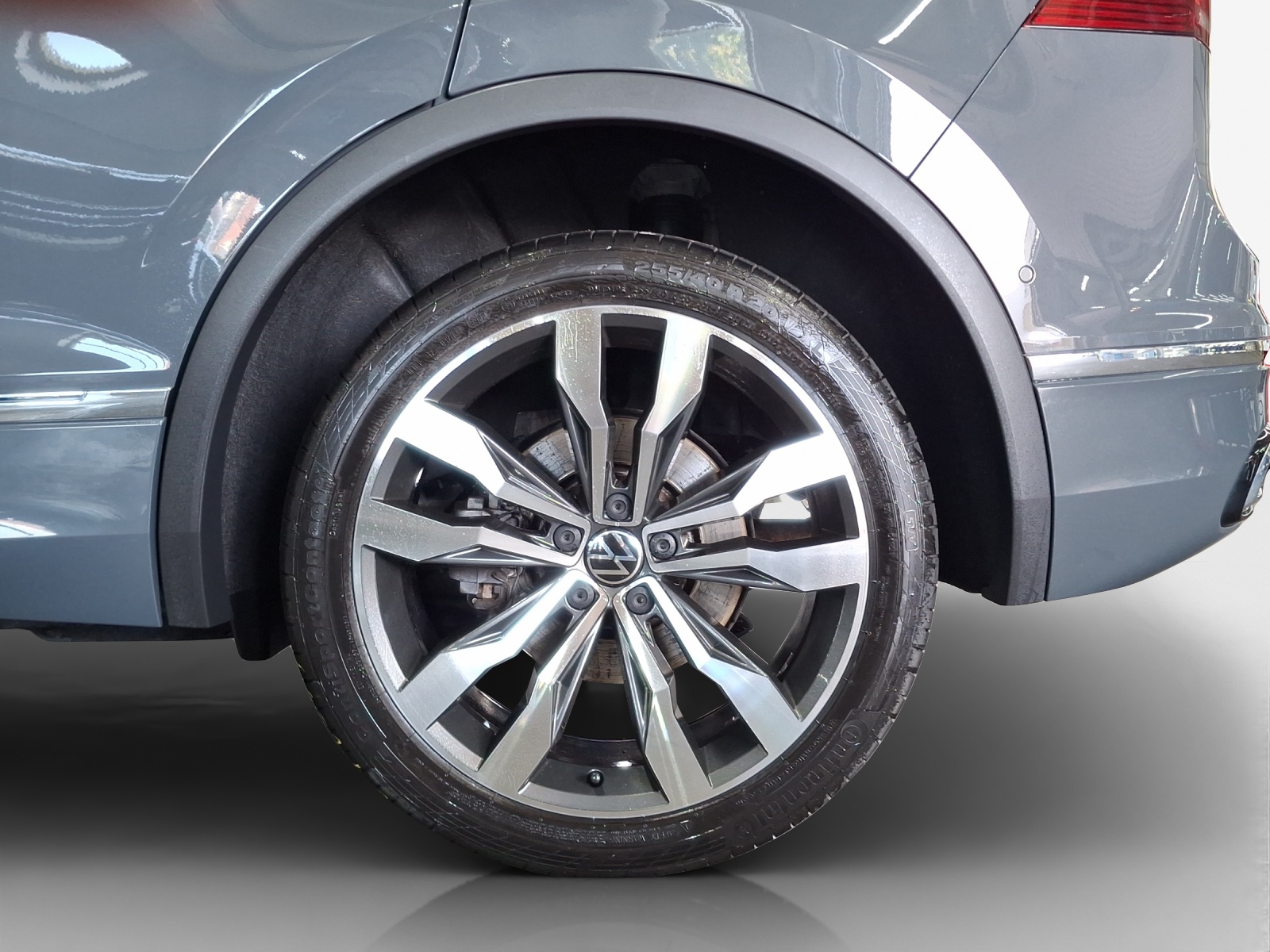 VW Tiguan 1.4TSI PHEV R-Line DSG-image-14