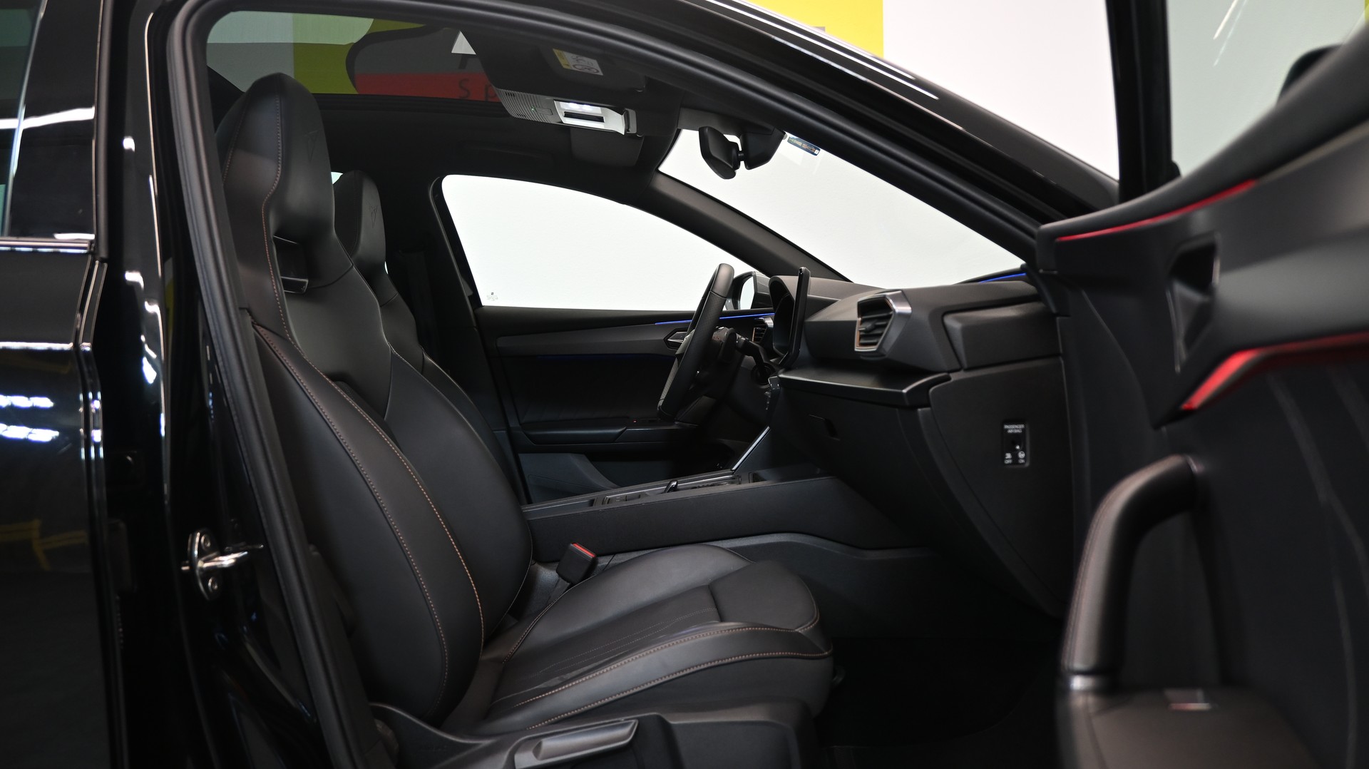 CUPRA LEON ST 1.4 e-HYBRID pHEV DSG-image-4