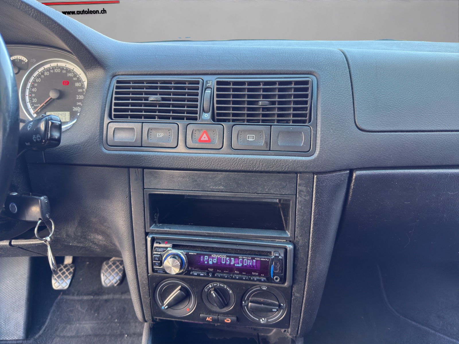VW Golf 1.6 16V-image-14