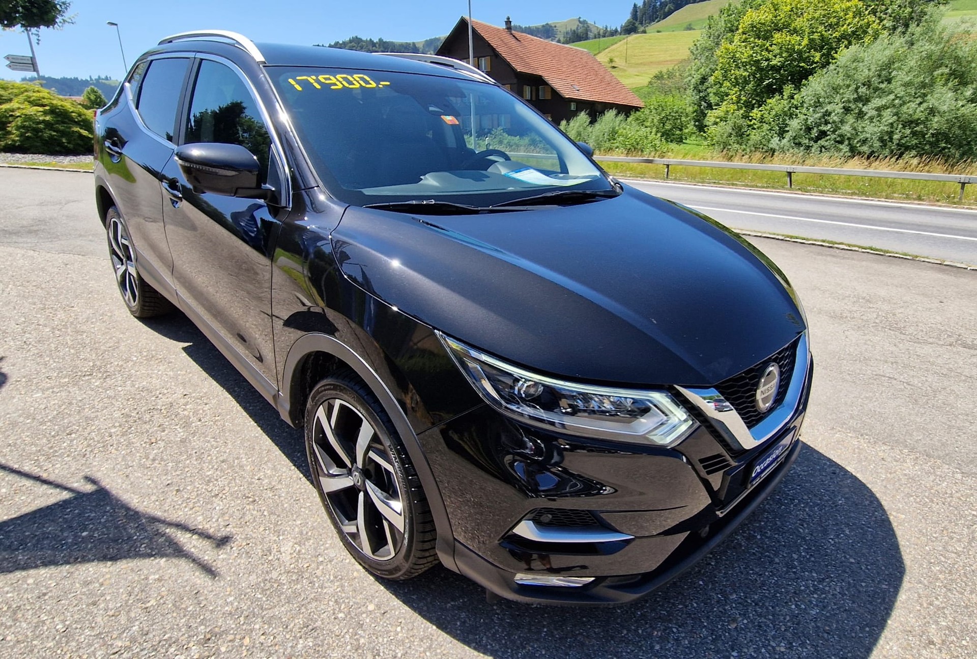NISSAN Qashqai 1.7 dCi tekna+ Xtronic ALL-MODE 4x4-image-2