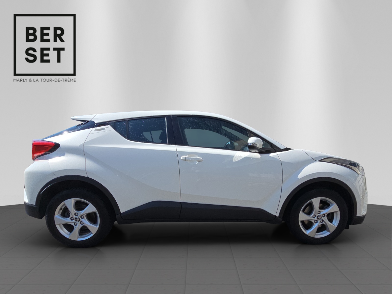TOYOTA C-HR 1.2 T Comfort-image-5