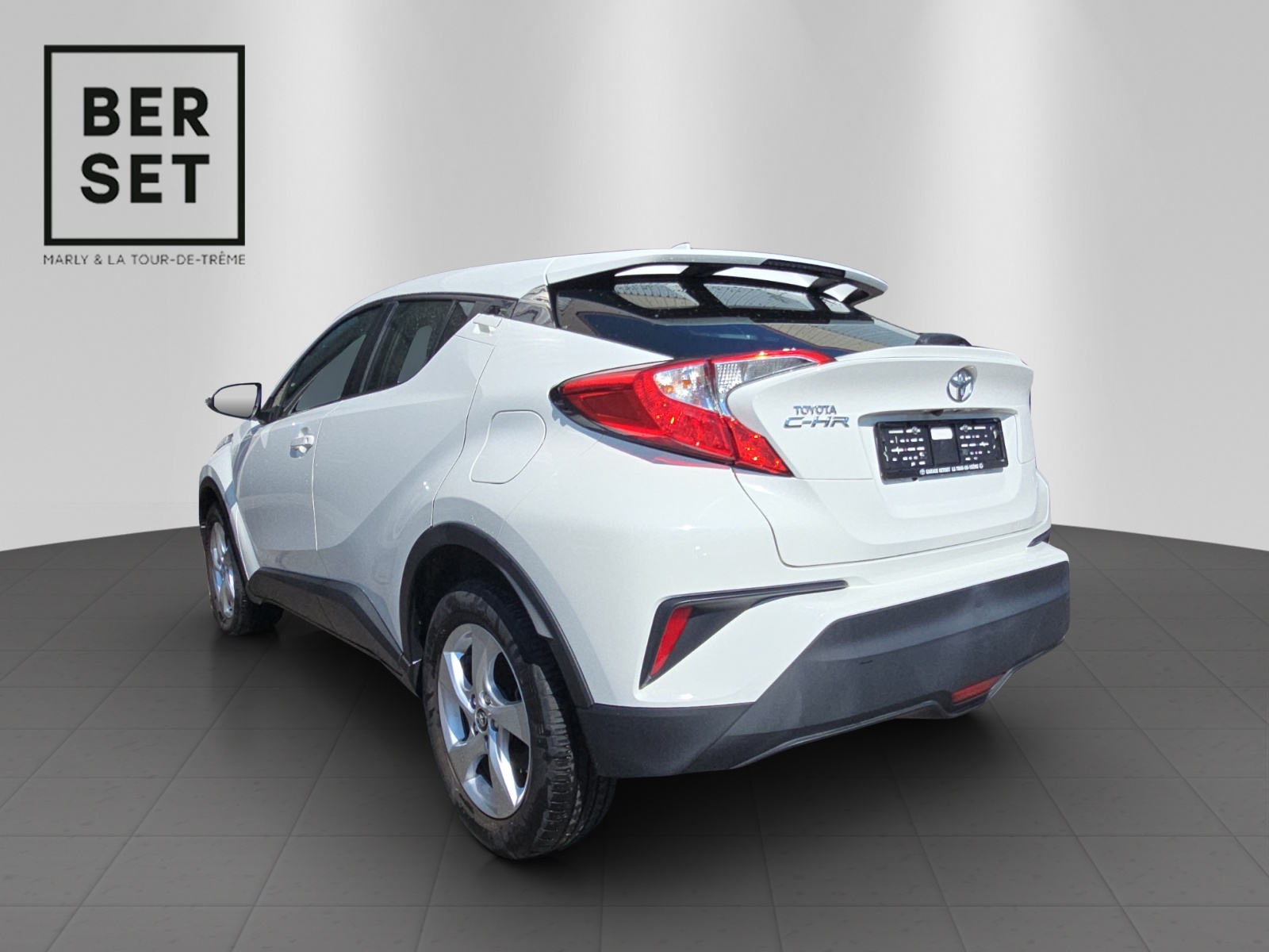 TOYOTA C-HR 1.2 T Comfort-image-2