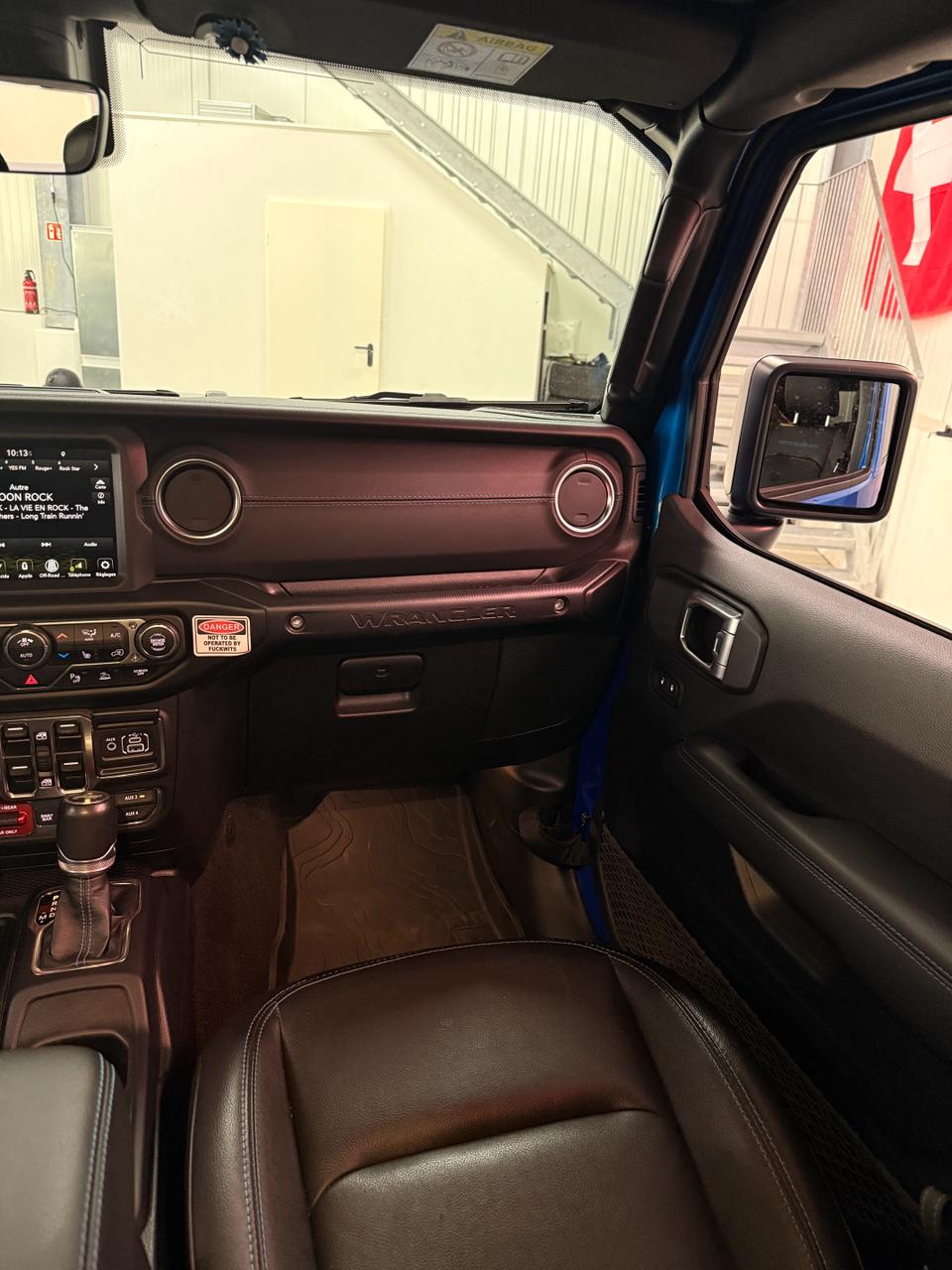 JEEP Wrangler 2.0 PHEV Unlimited Rubicon DT Automatic-image-16