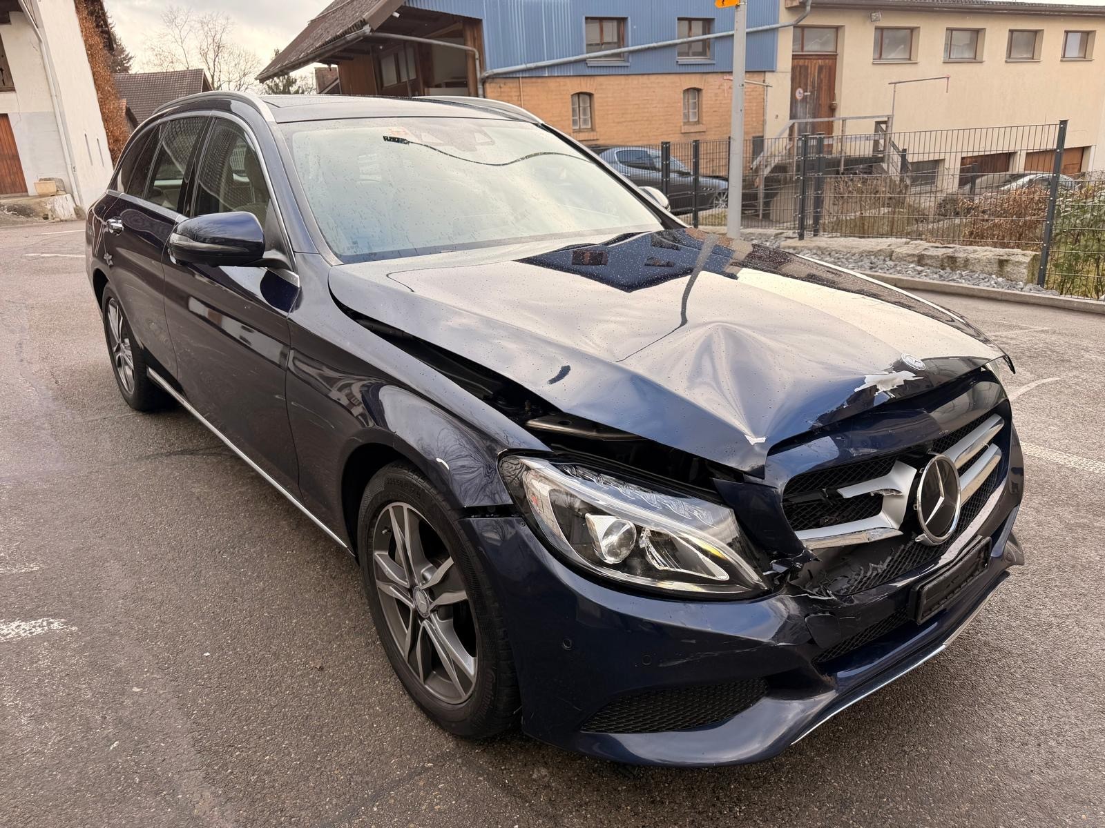 MERCEDES-BENZ C 400 Avantgarde 4Matic 7G-Tronic-image-5
