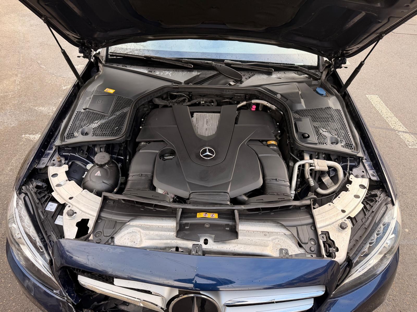 MERCEDES-BENZ C 400 Avantgarde 4Matic 7G-Tronic-image-7