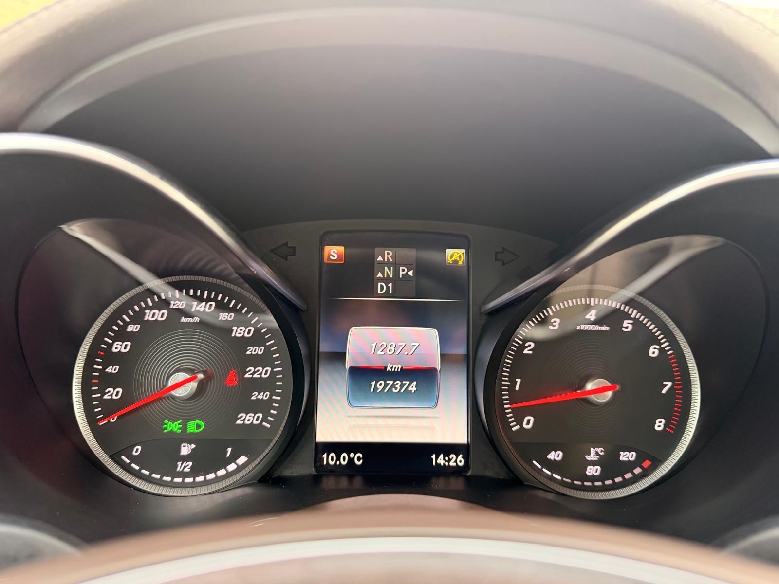MERCEDES-BENZ C 400 Avantgarde 4Matic 7G-Tronic-image-15